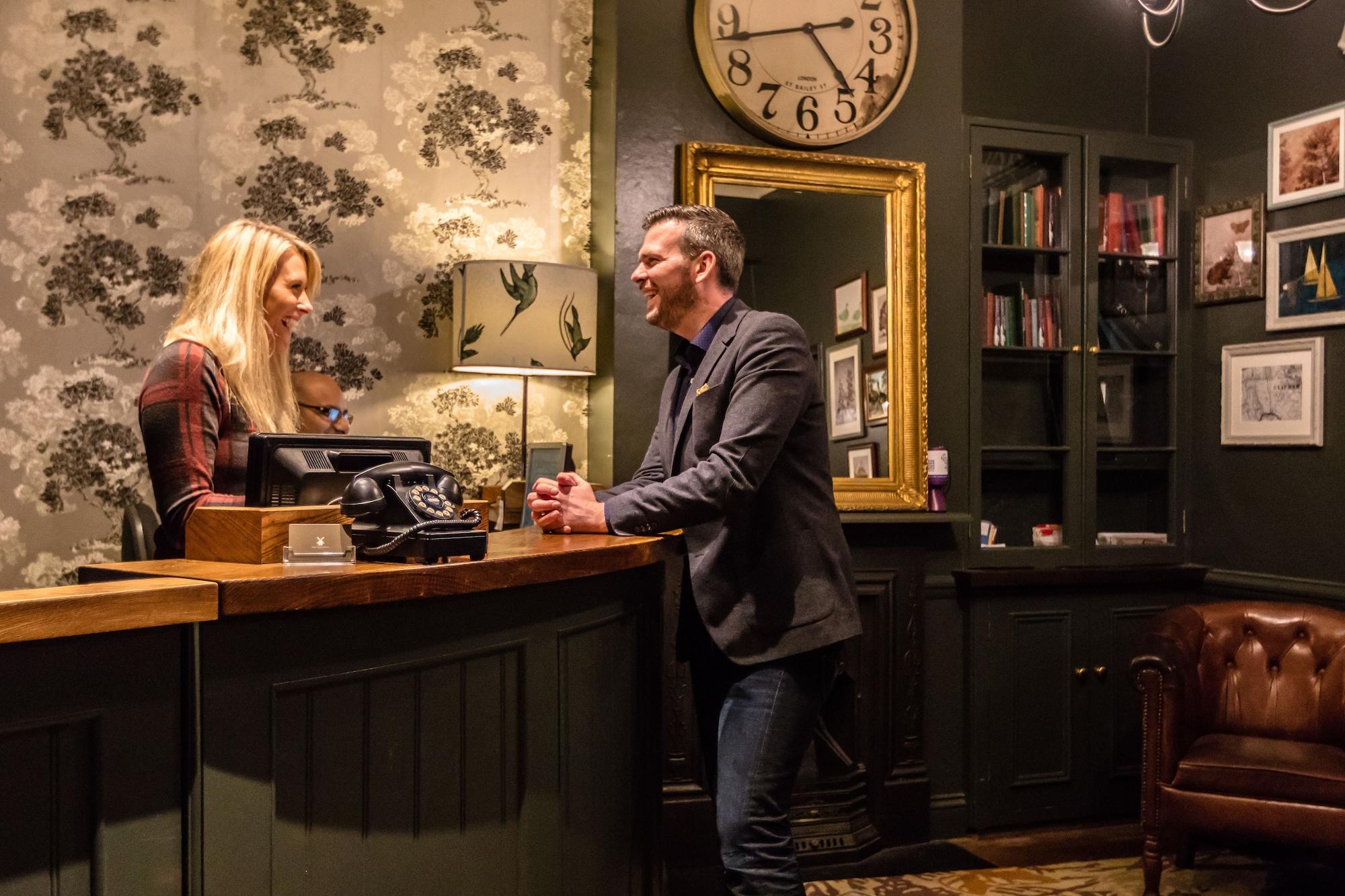 Vista Lobby The Windmill