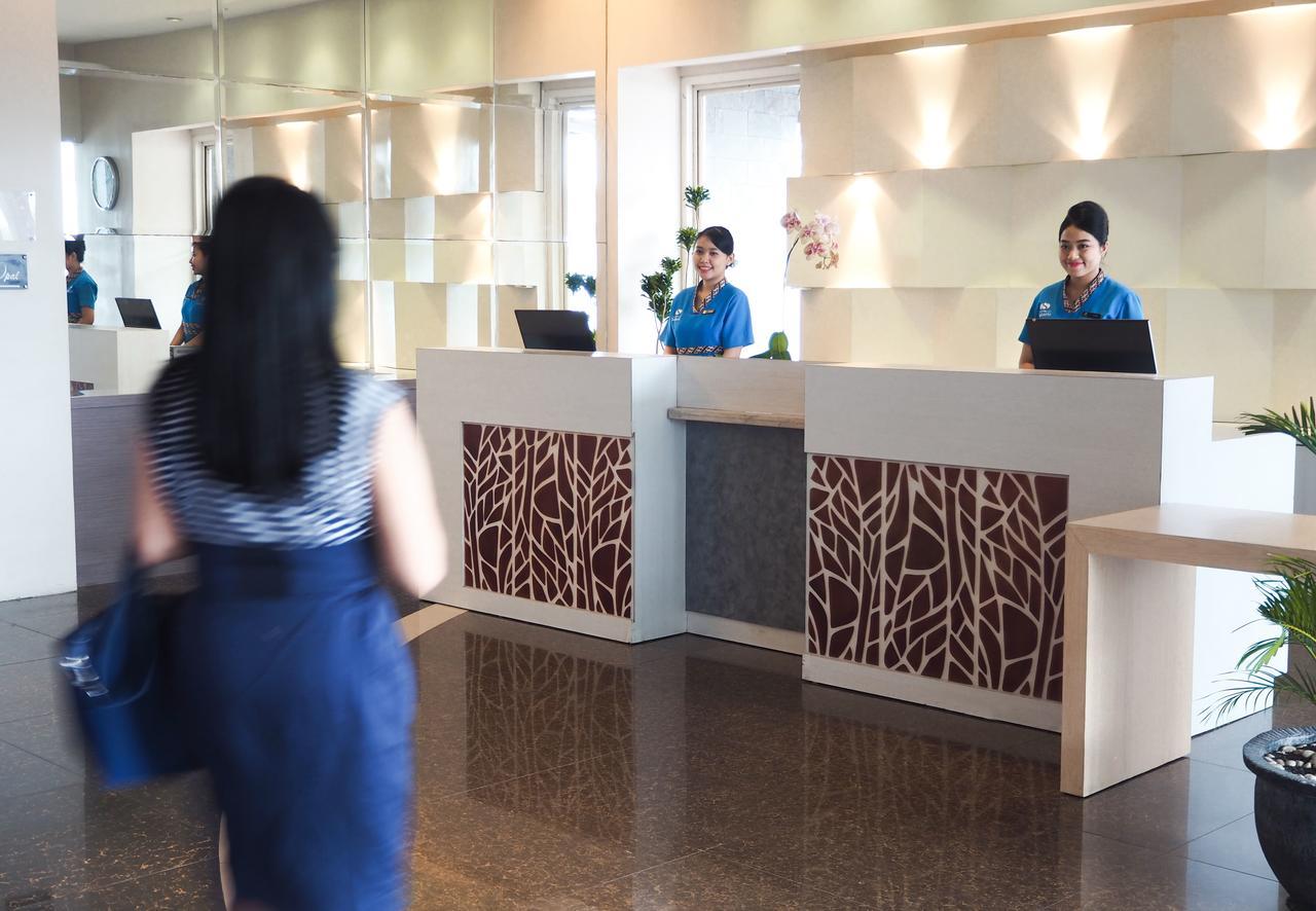 Vista Lobby Solaris Hotel Malang