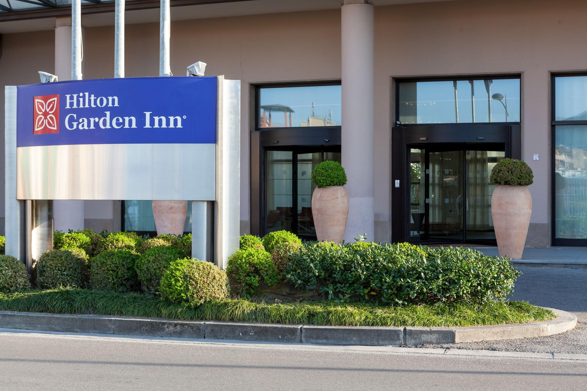 Vista Exterior Hilton Garden Inn Florence Novoli