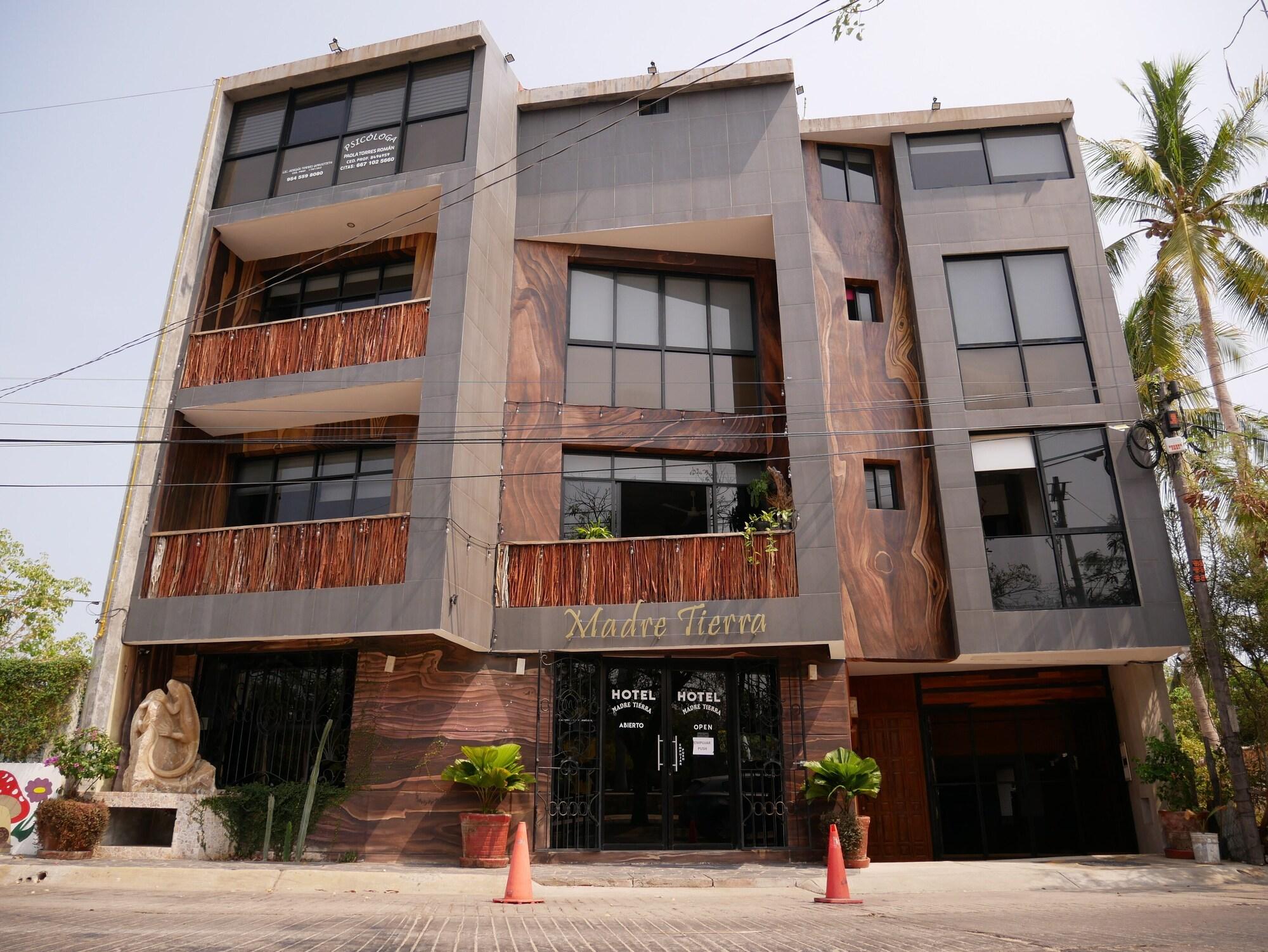 Varios Madre Tierra Hotel & Coworking & Hostal