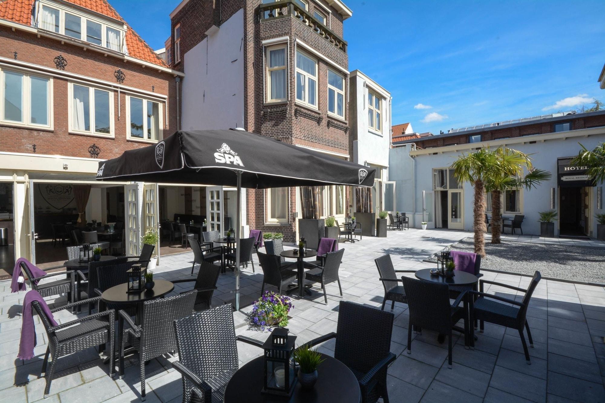 Varios Hotel Royal Bridges