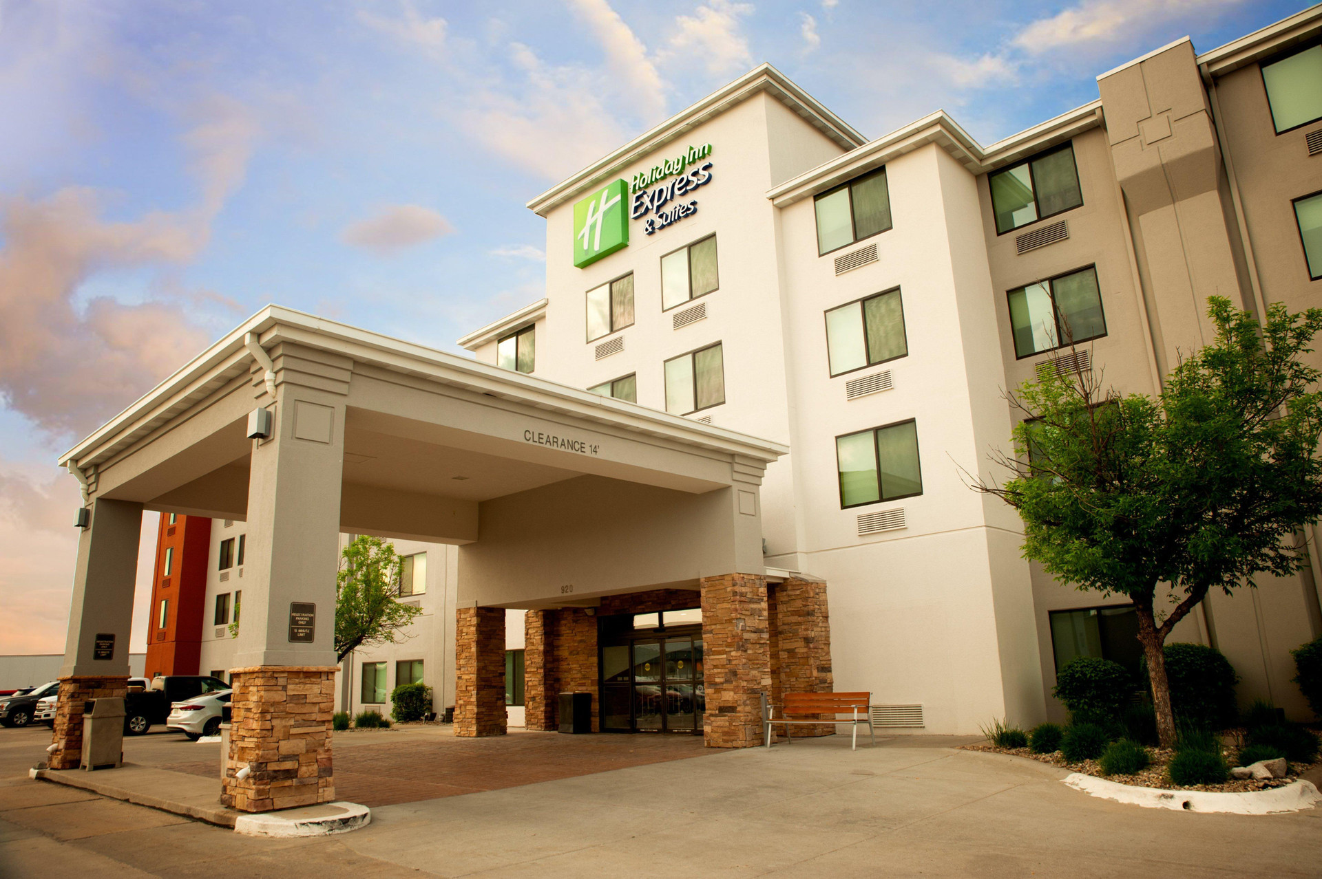 Vista Exterior Holiday Inn Express & Suites Norfolk by IHG