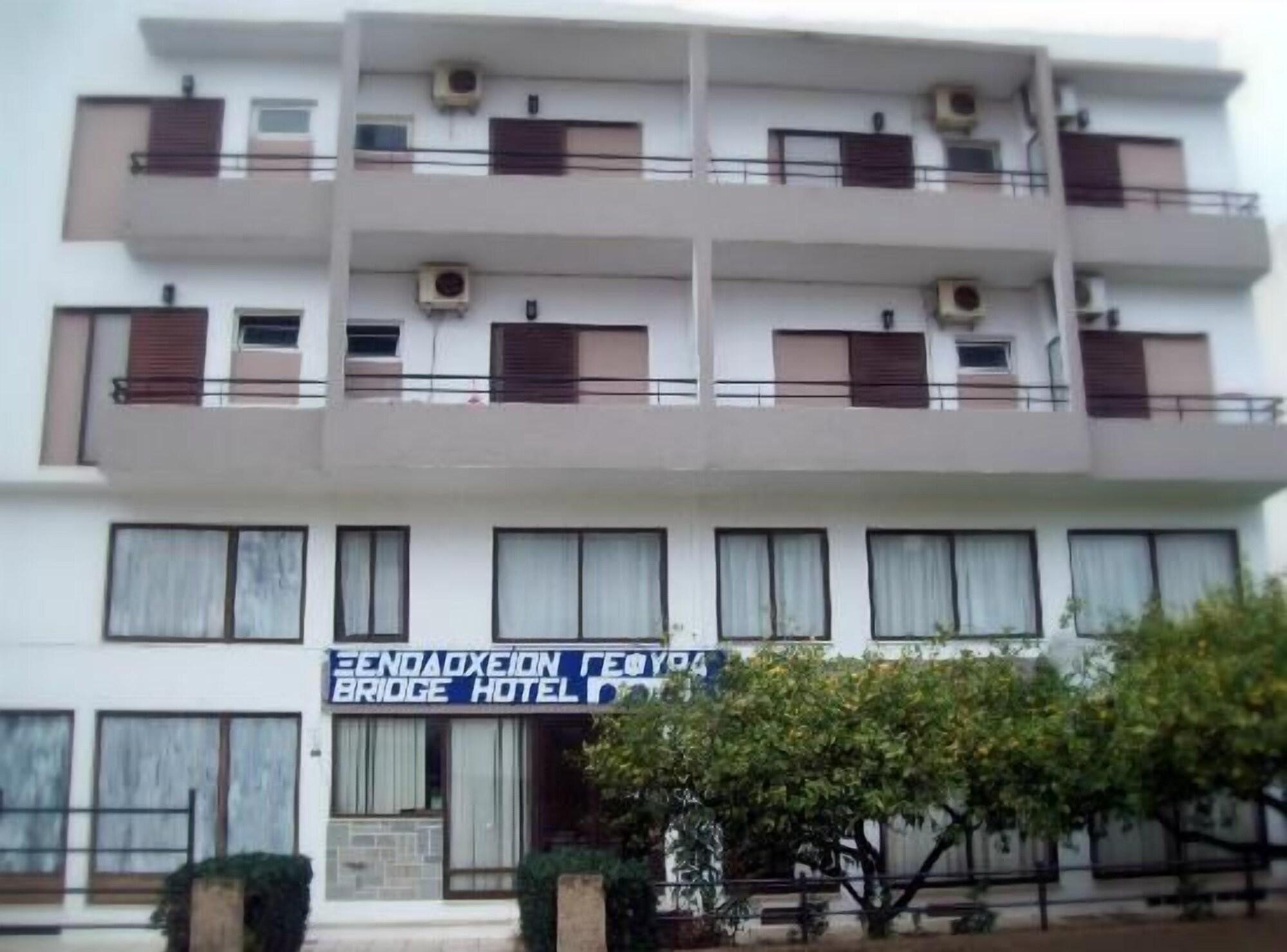 Varios Hotel Gefyra