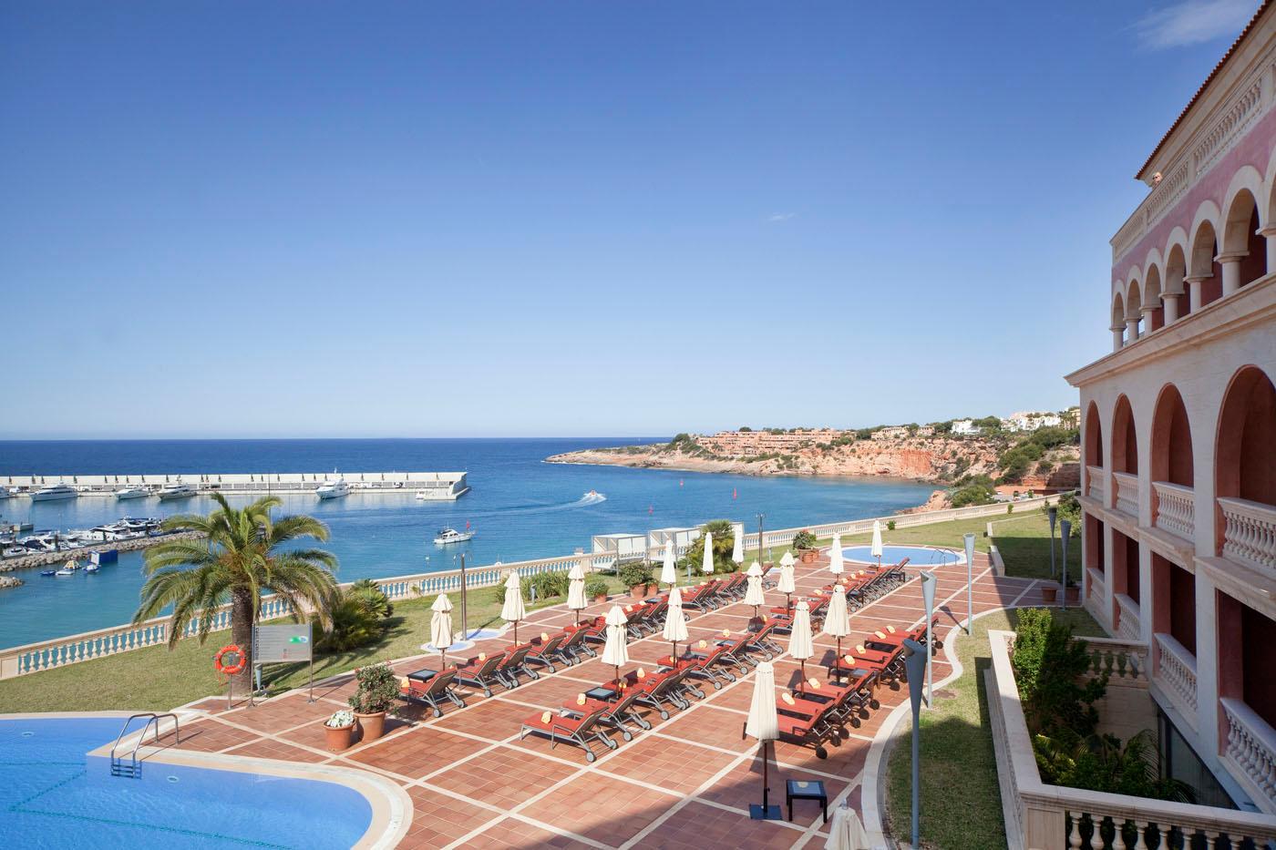 Vista Lobby Pure Salt Port Adriano