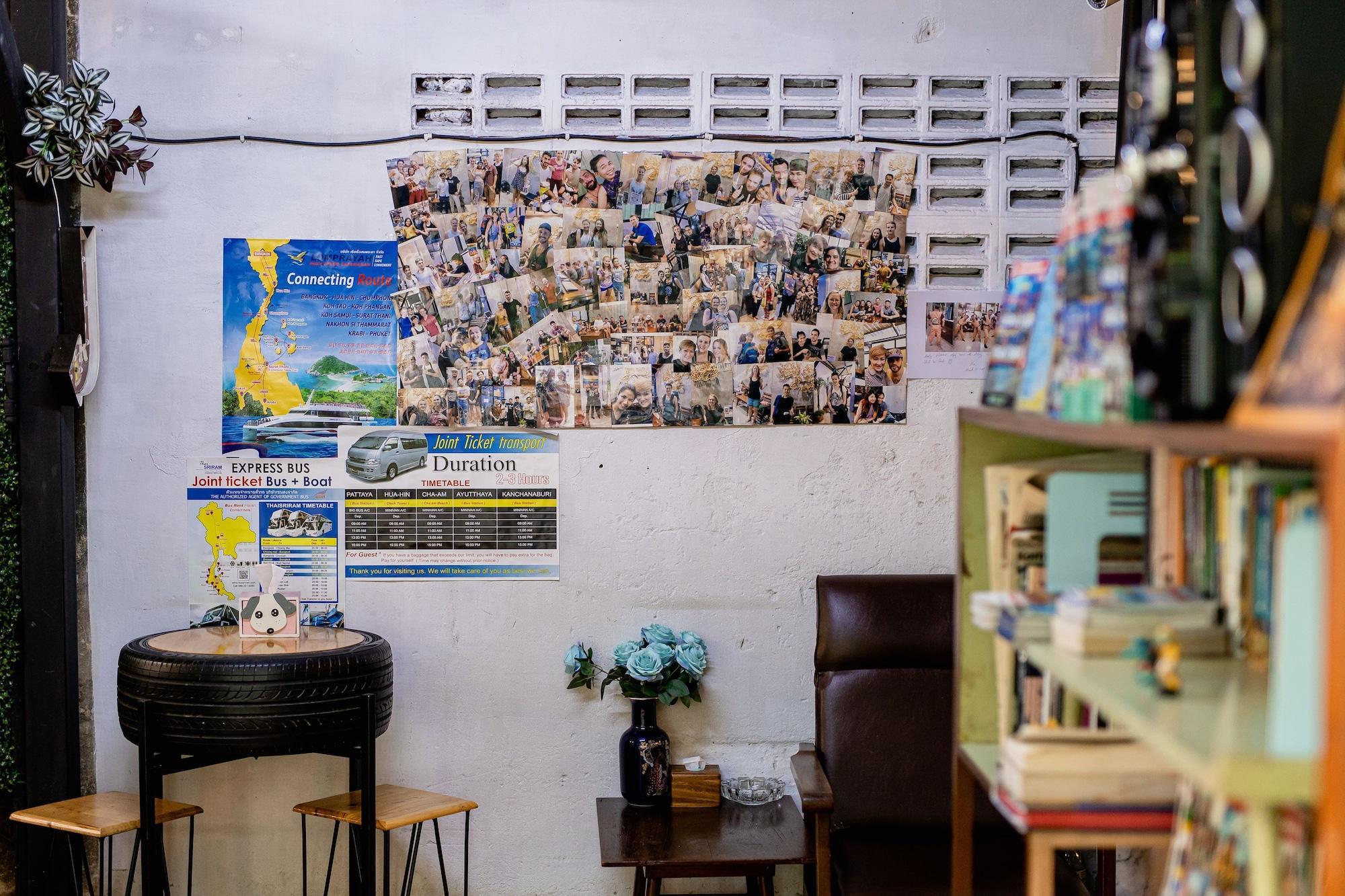 Bar/Salón The Alley Hostel & Bistro