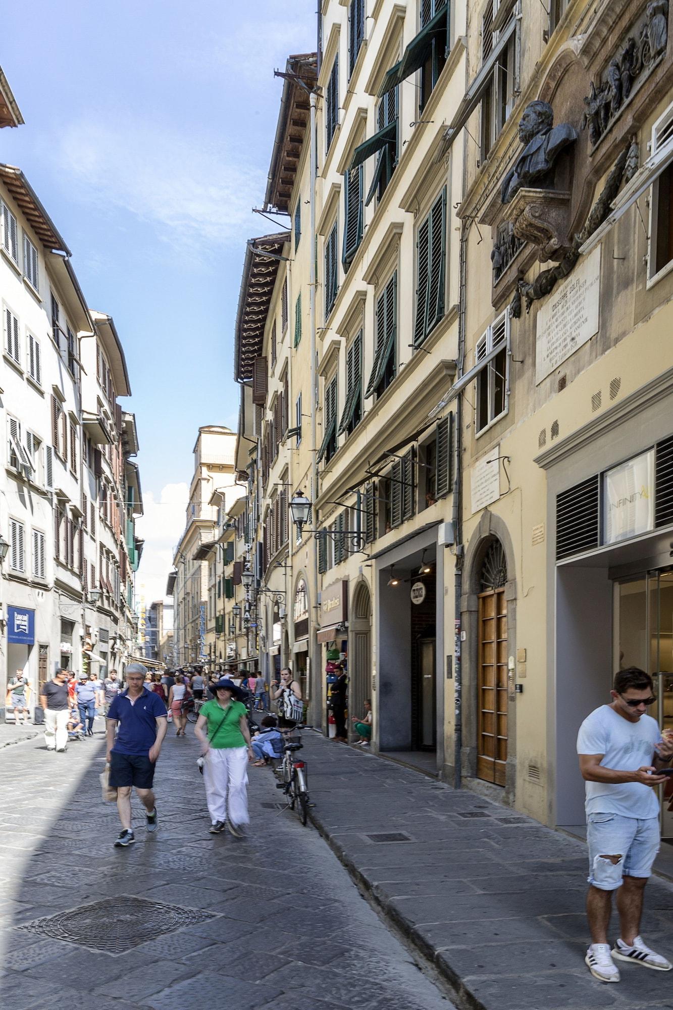 Vista Exterior Guest House Bel Duomo