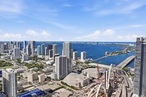 Alojamiento - The E11 Luxury Residences