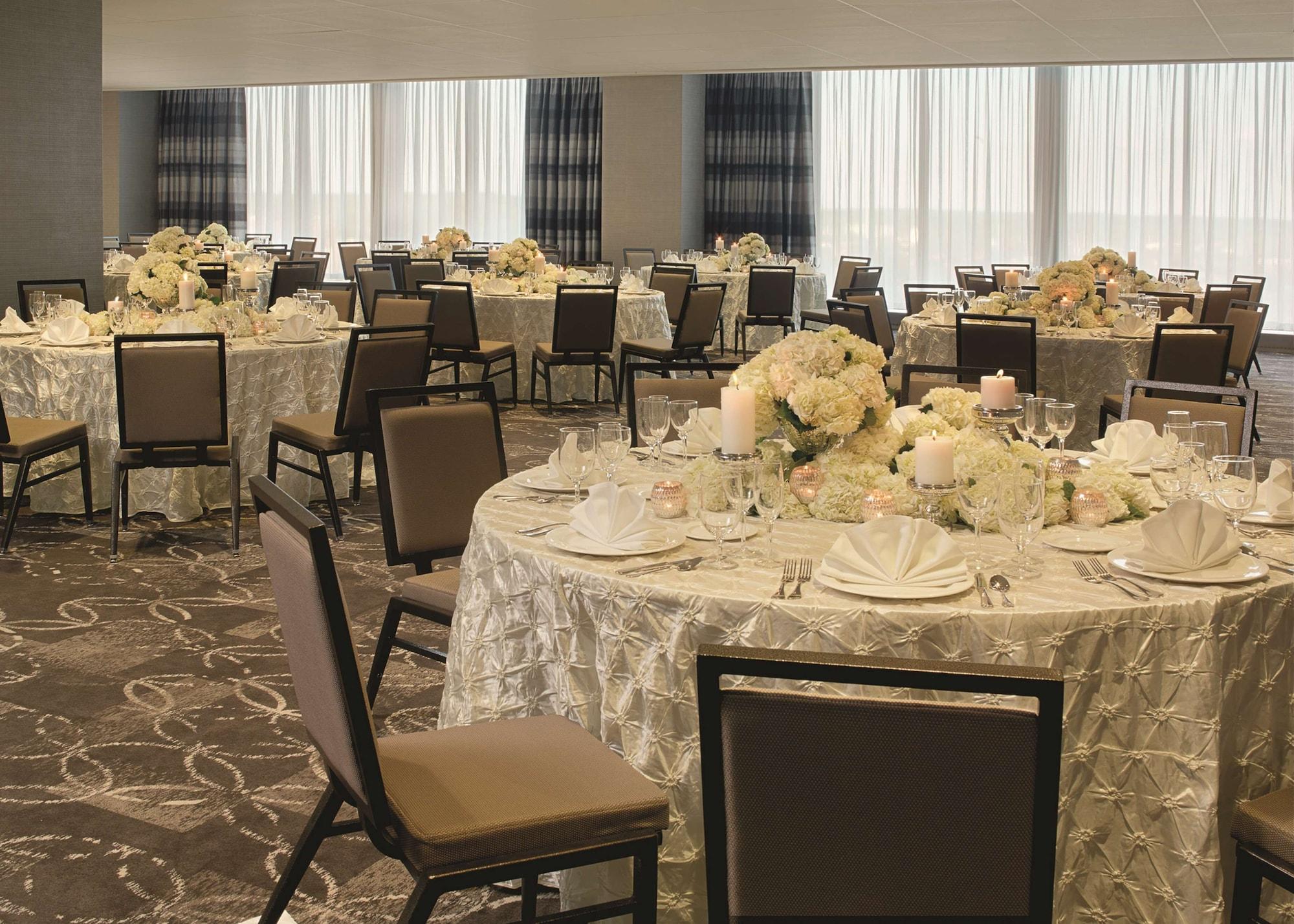Sala de Reuniones Doubletree by Hilton Cedar Rapids Convention Complex