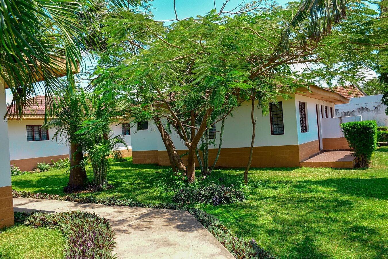 Vista Exterior ACK Guest House Mombasa
