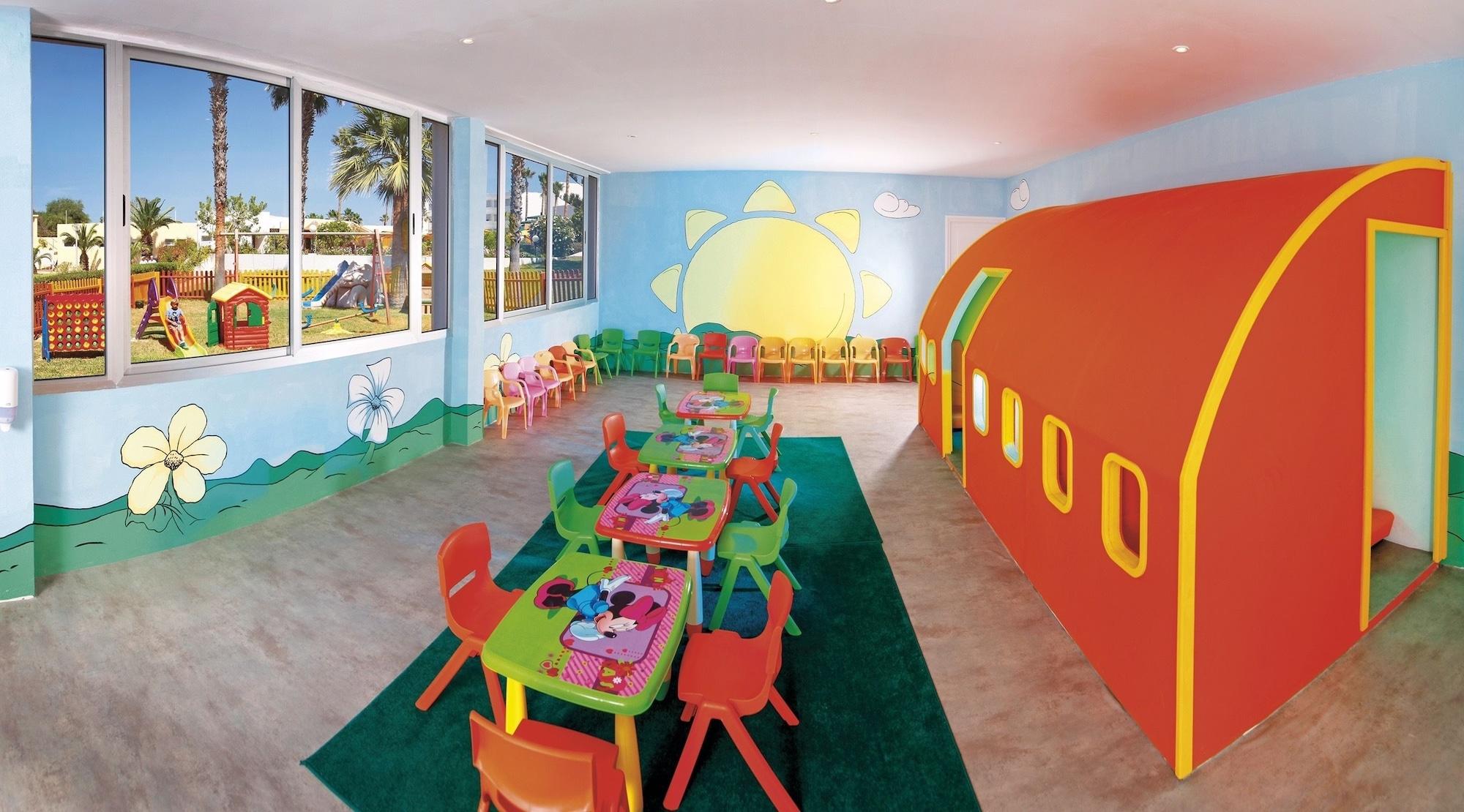 Instalaciones Recreativas Hotel Tropicana Club & Spa