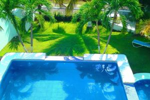 Villas Paraiso Pool Side