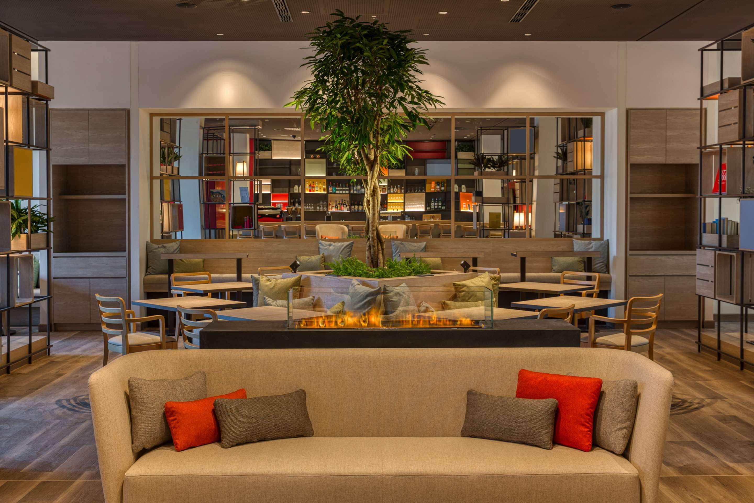 Vista Lobby IntercityHotel Berlin Airport BER Terminal 1+2