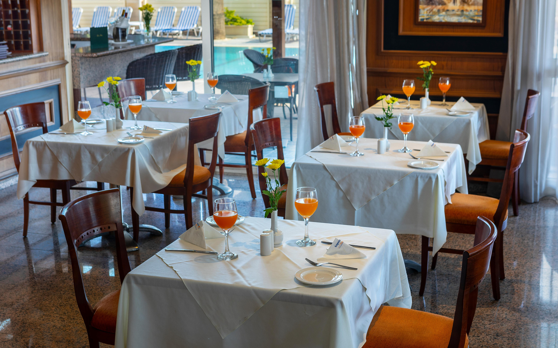 Restaurant Kapetanios Limassol Hotel