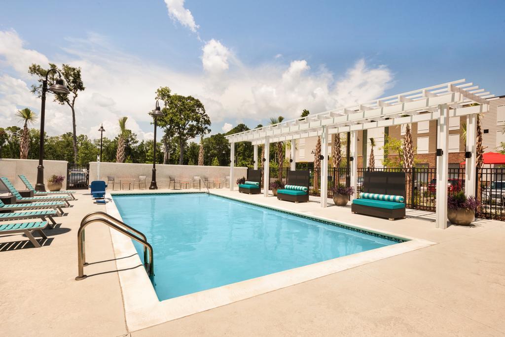 Vista Piscina Home2 Suites Charleston Mt. Pleasant, SC