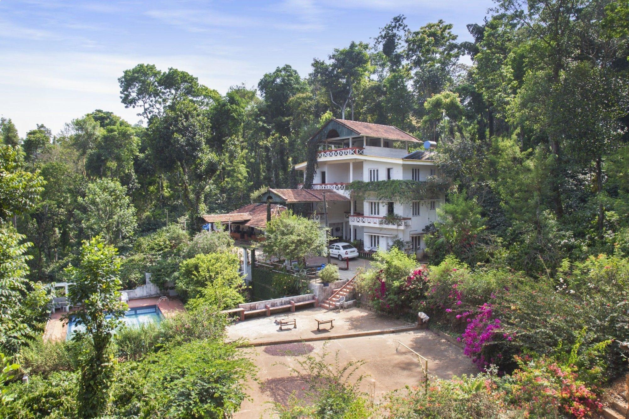 Varios GuestHouser 1 BR Bed & Breakfast