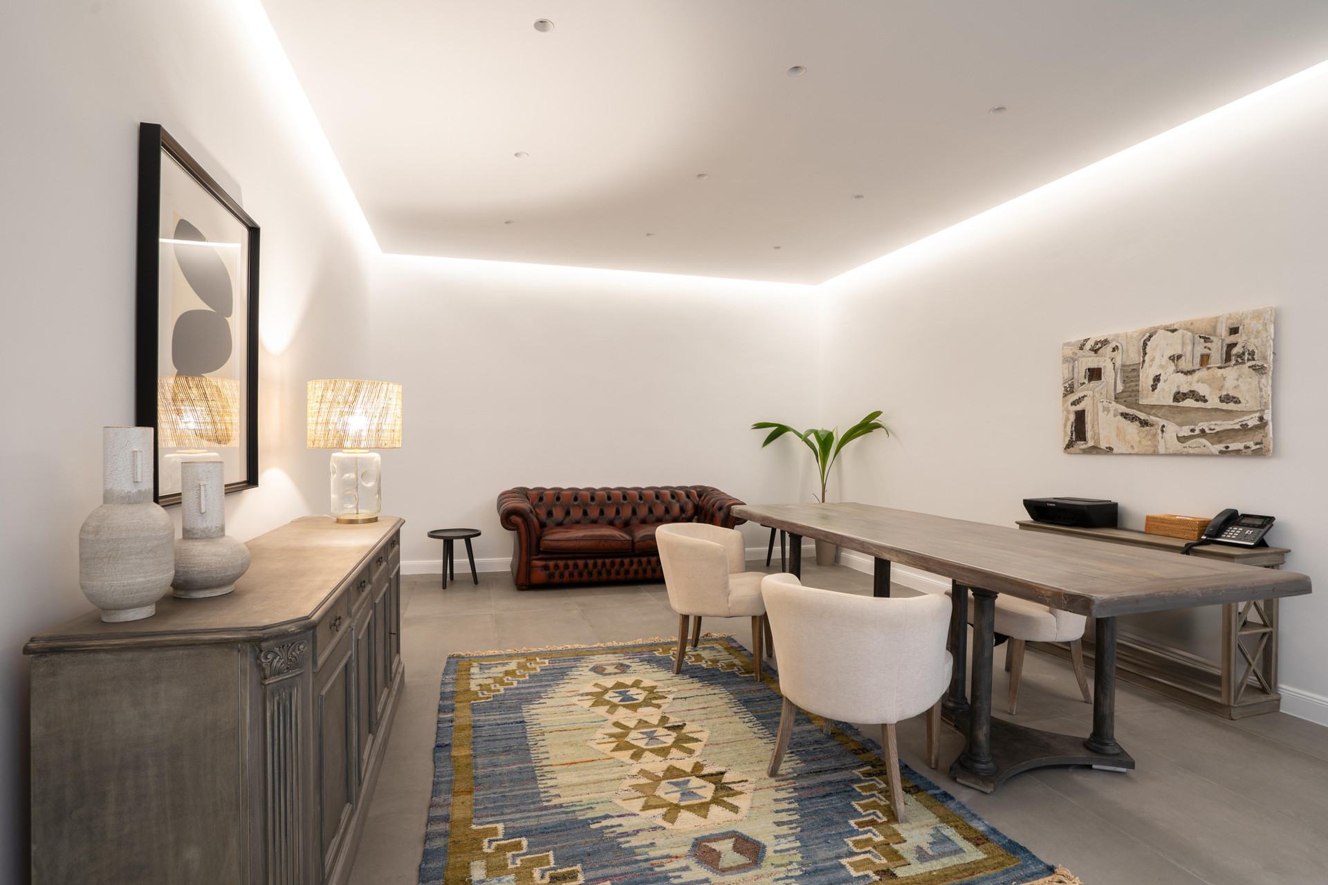 Vista Lobby Nero Luxury Suites