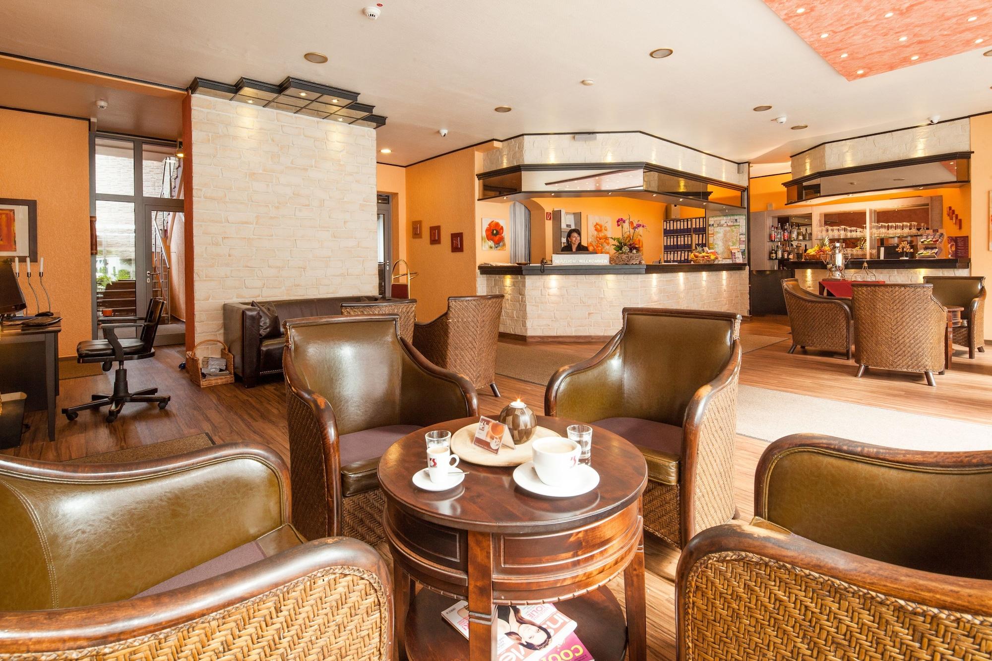 Vista Lobby Hotel Mondial