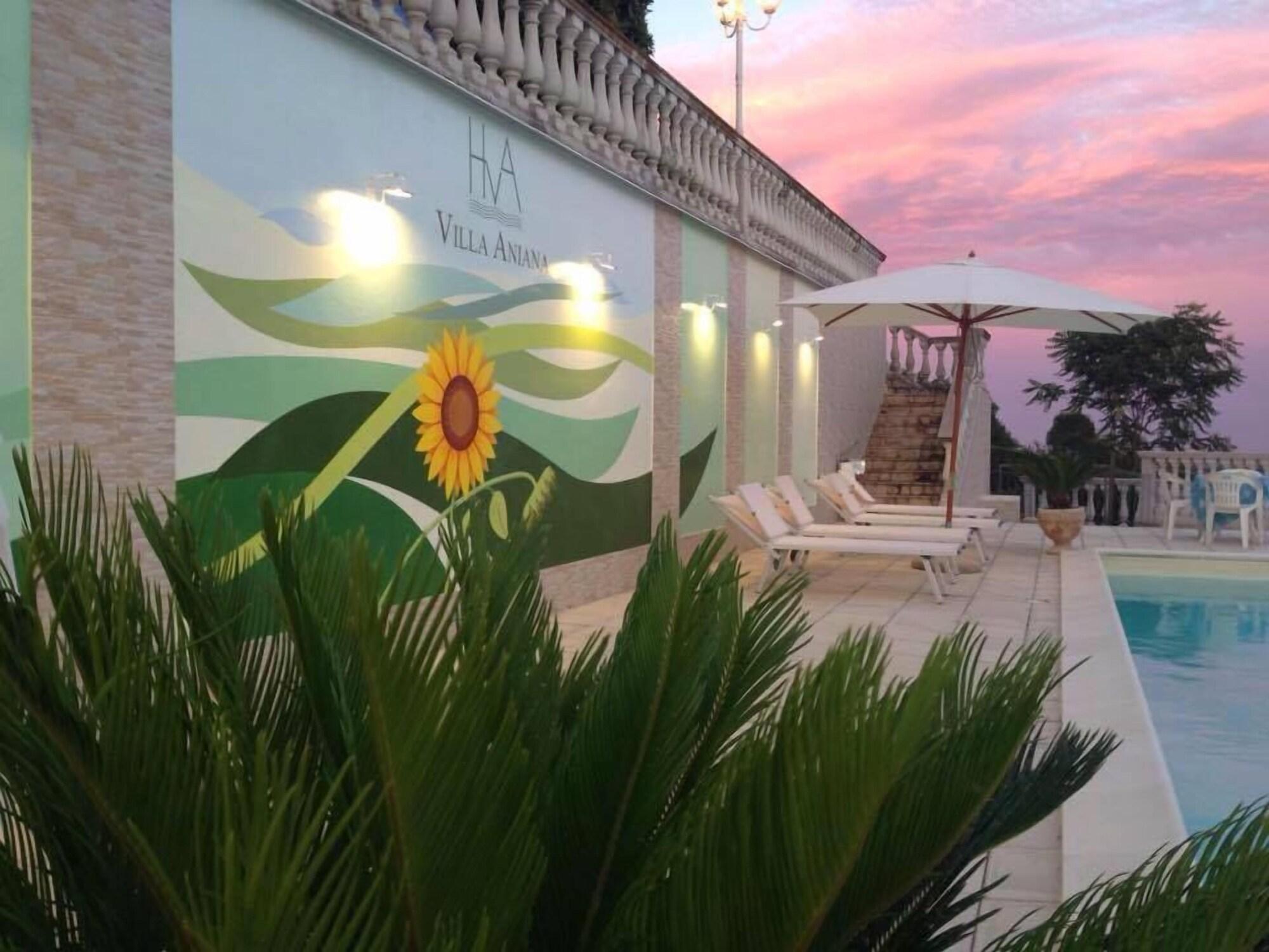 Vista Exterior Hotel Villa Aniana