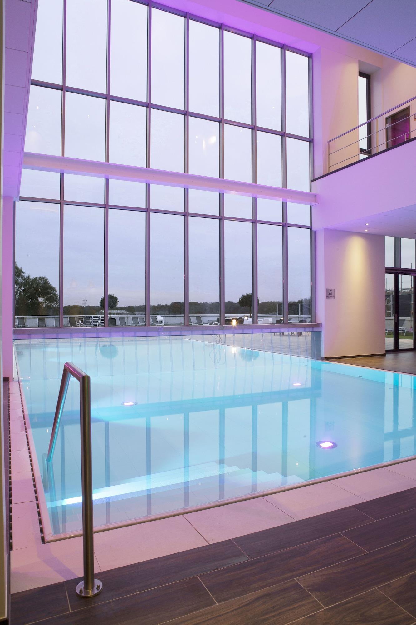 Vista Piscina Fletcher Wellness - Hotel Helmond