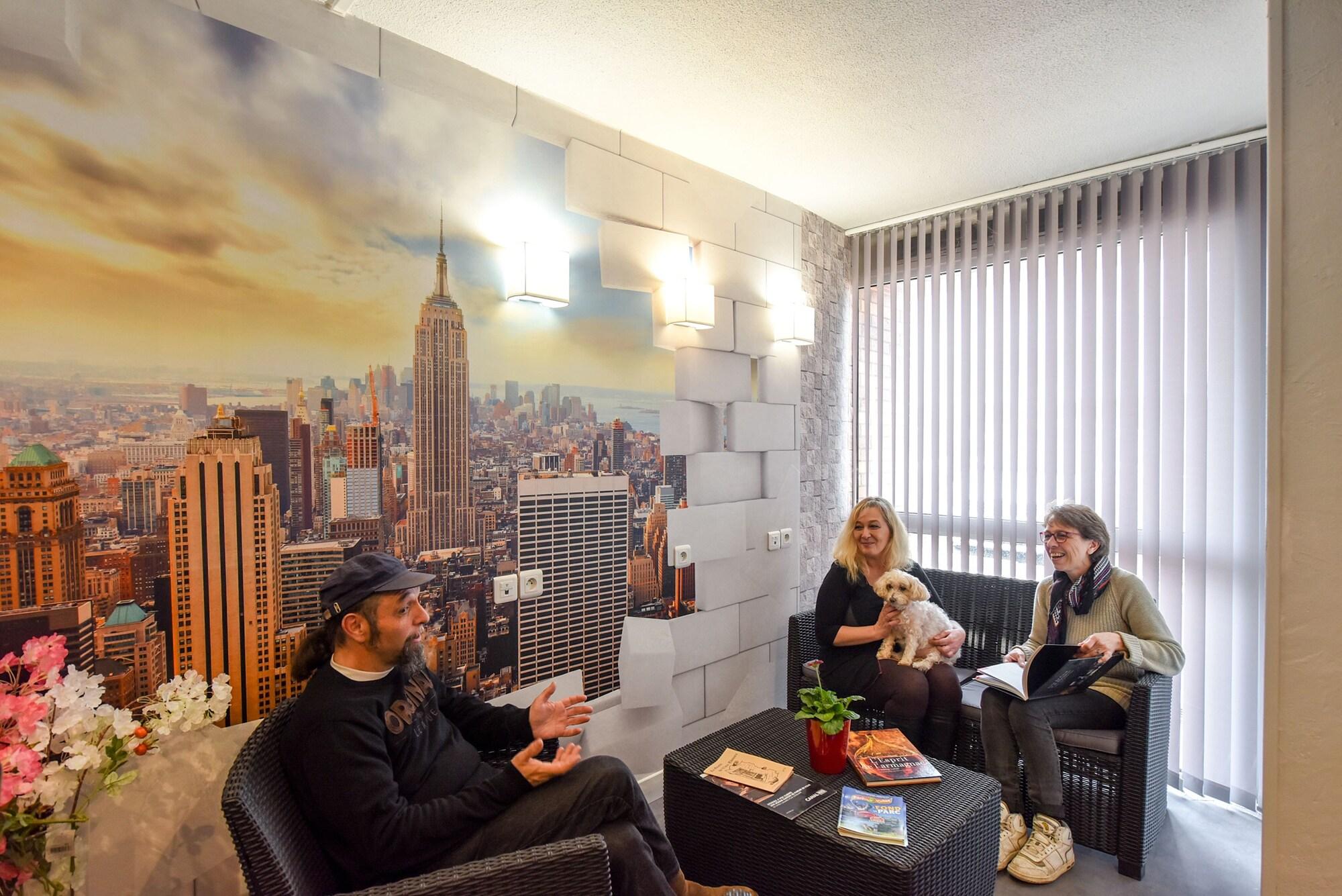 Vista Lobby ConfortT Hotel Thouars