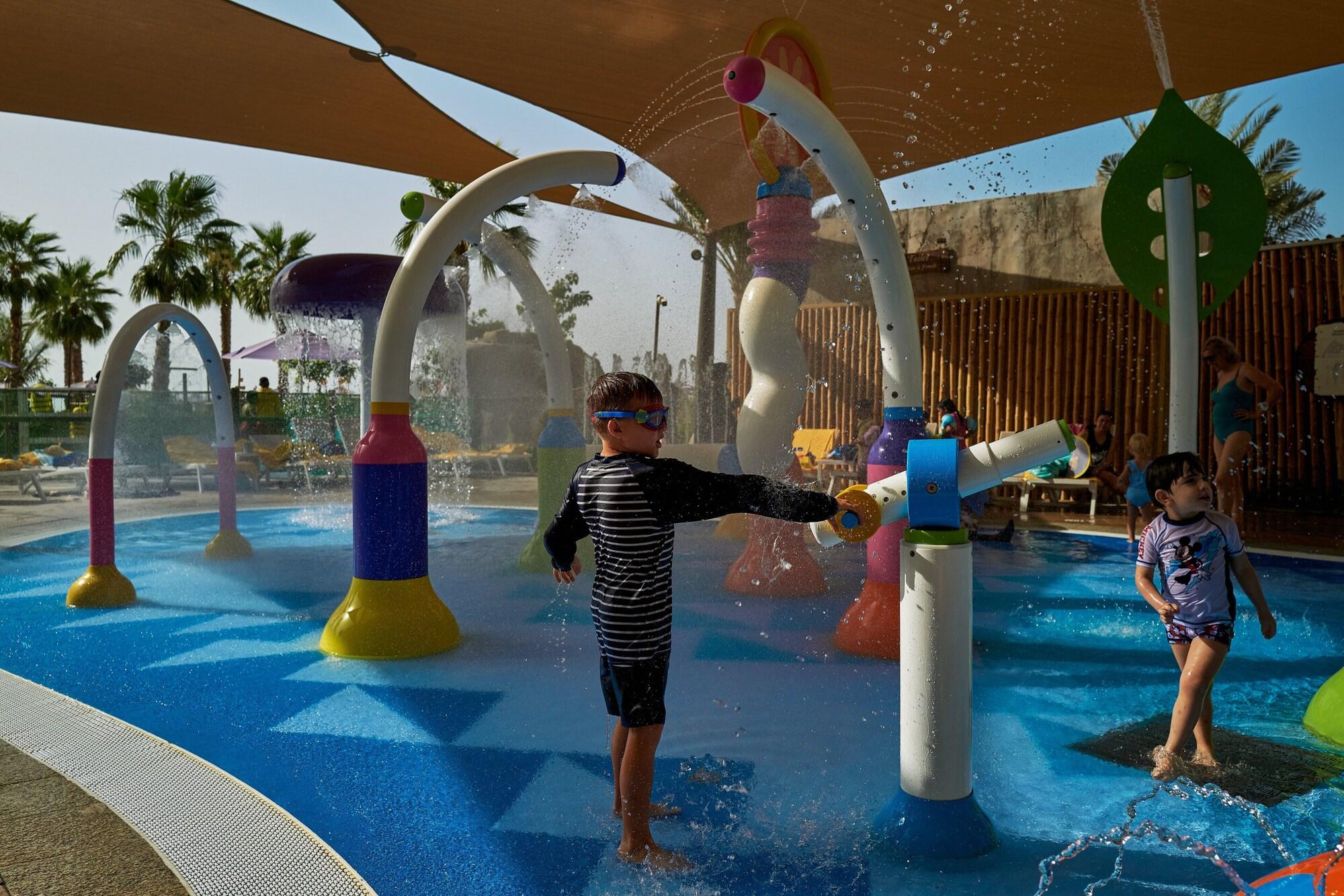 Vista da piscina Centara Mirage Beach Resort Dubai