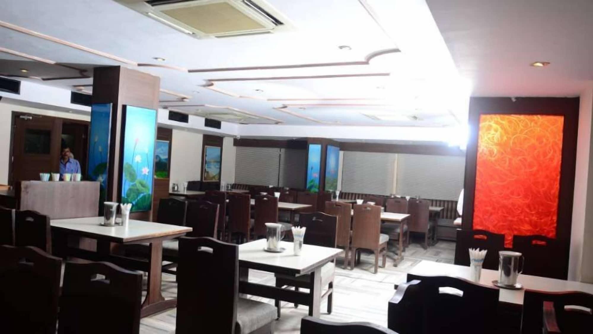 Restaurant Jaya Residency
