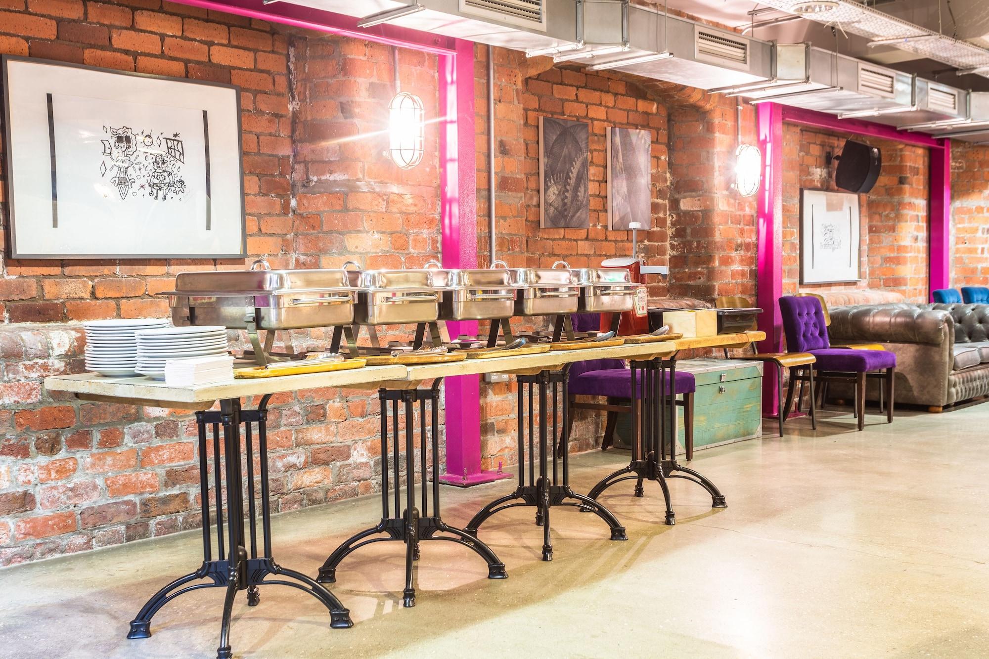 Restaurant YHA Liverpool Central