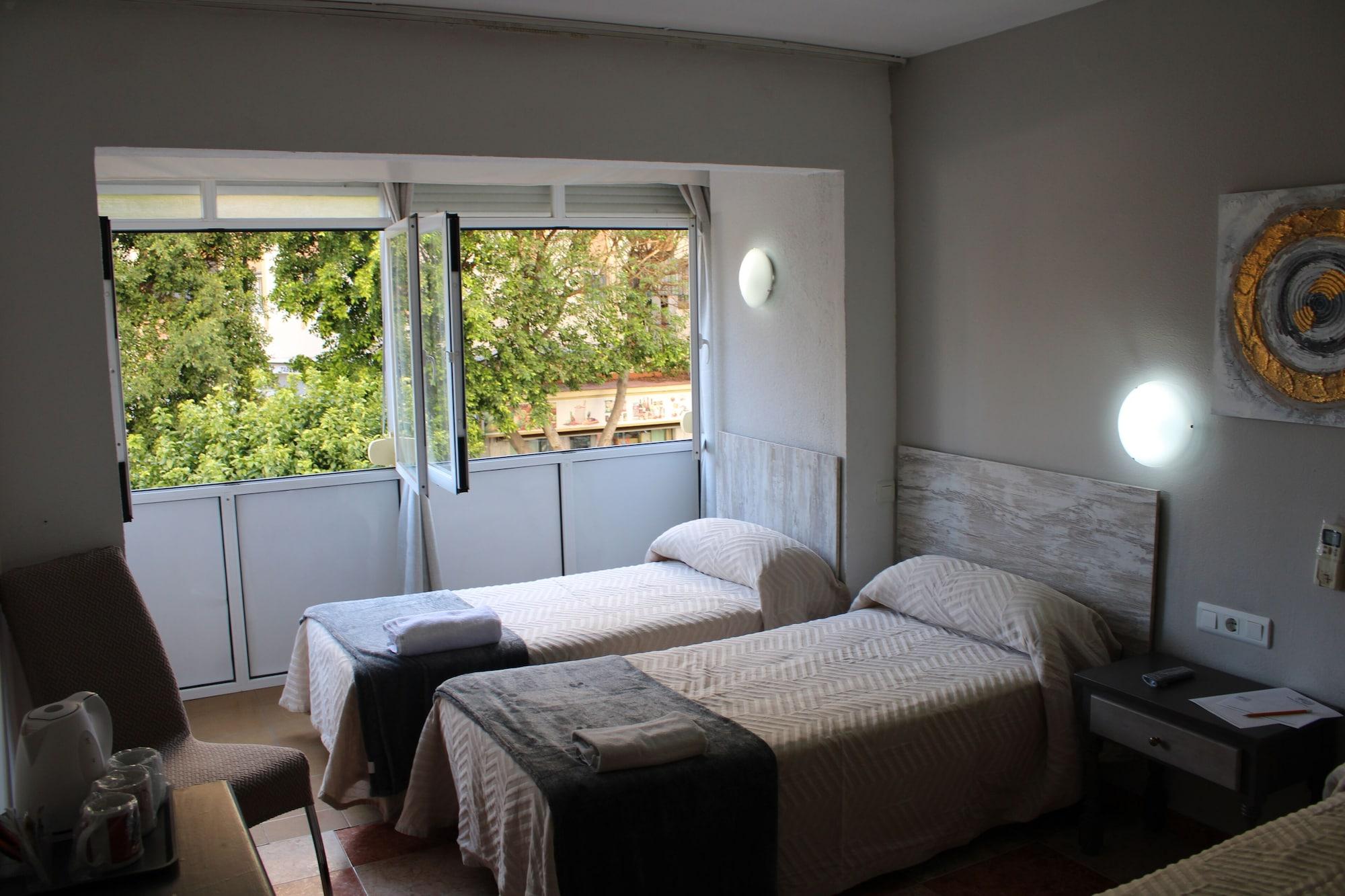 Habitación Hostal Virgen del Rocio II