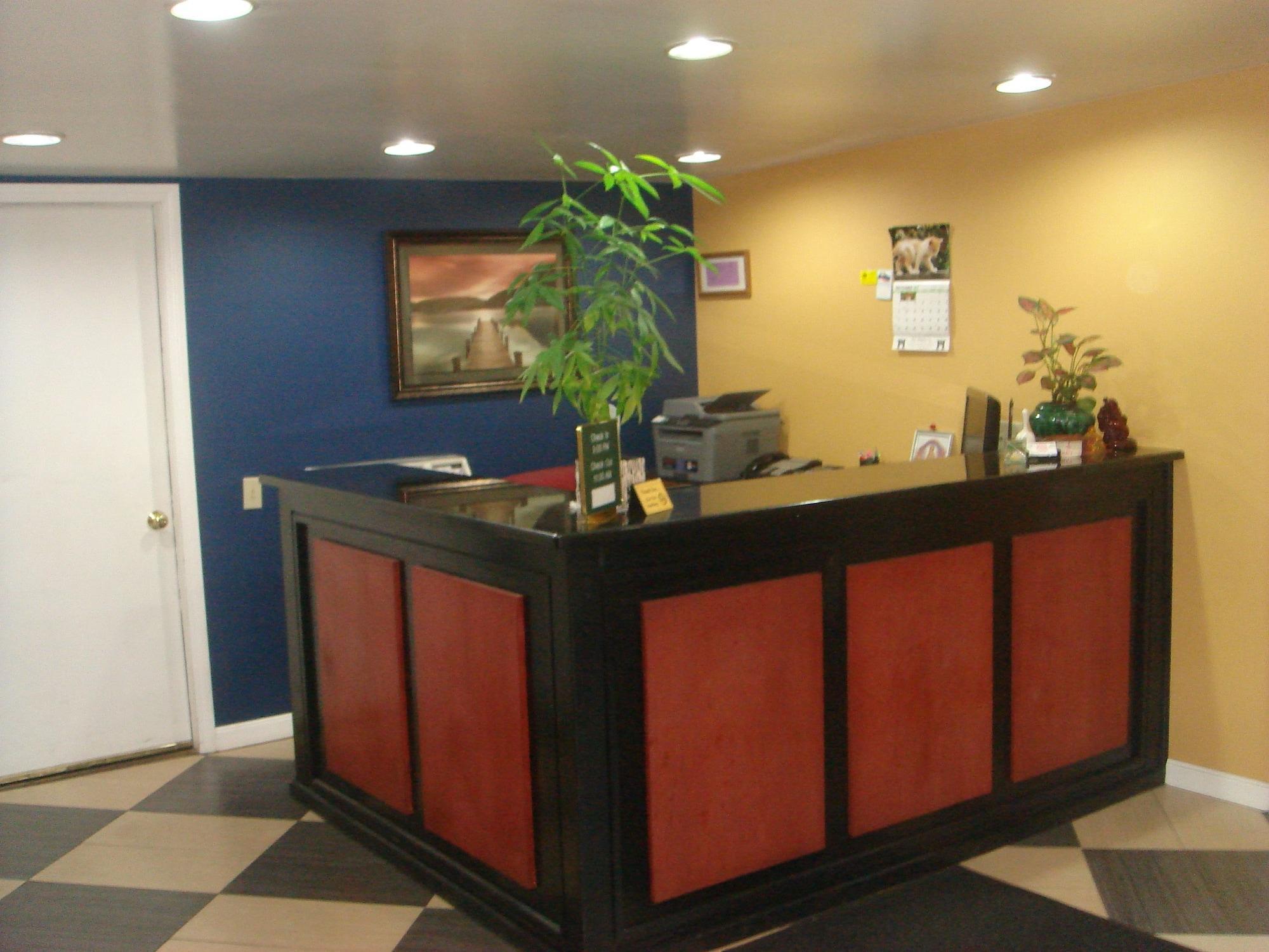 Vista Lobby Claremont Motor Lodge