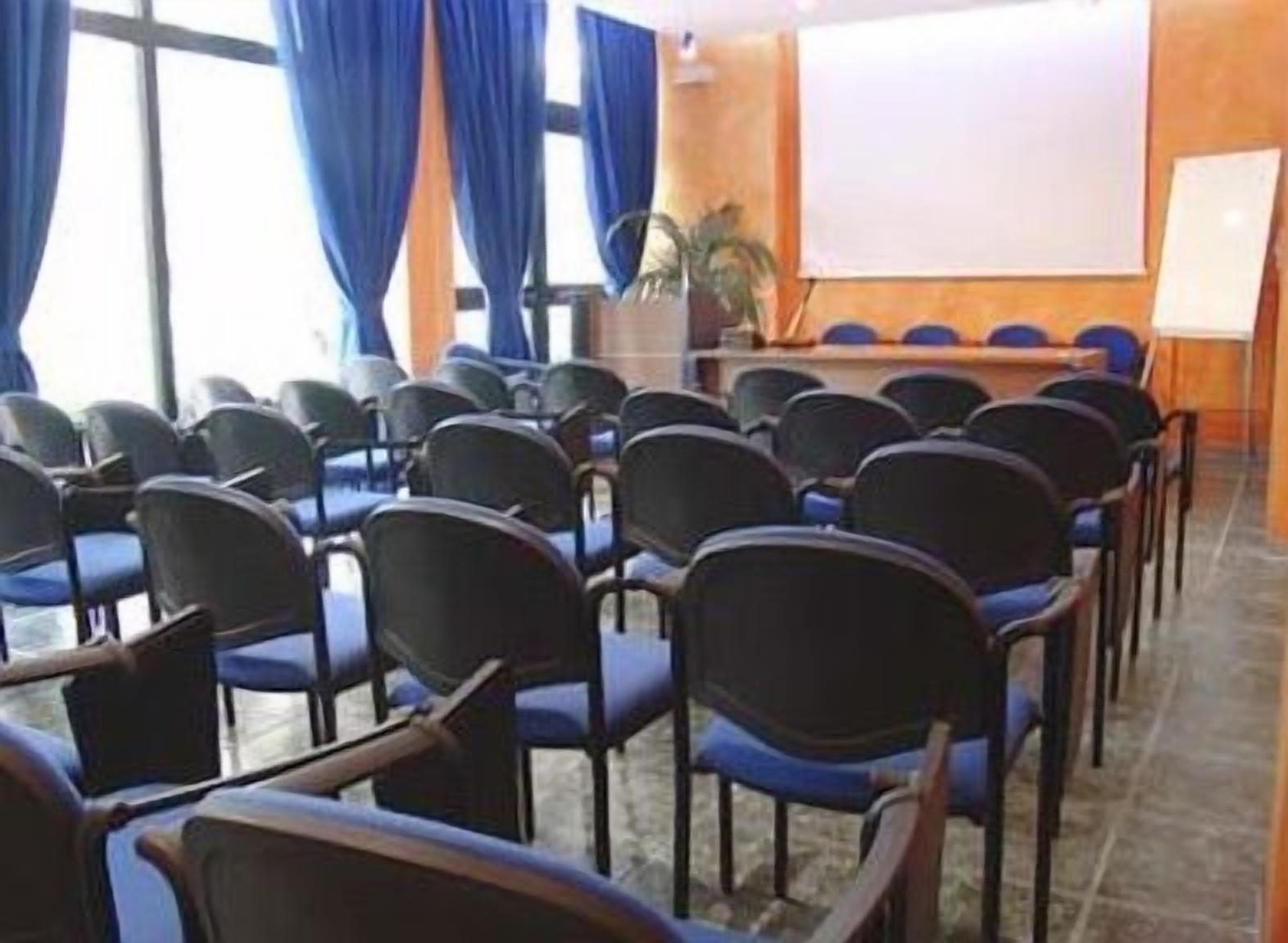 Sala de Reuniones Hotel Blue Rose's