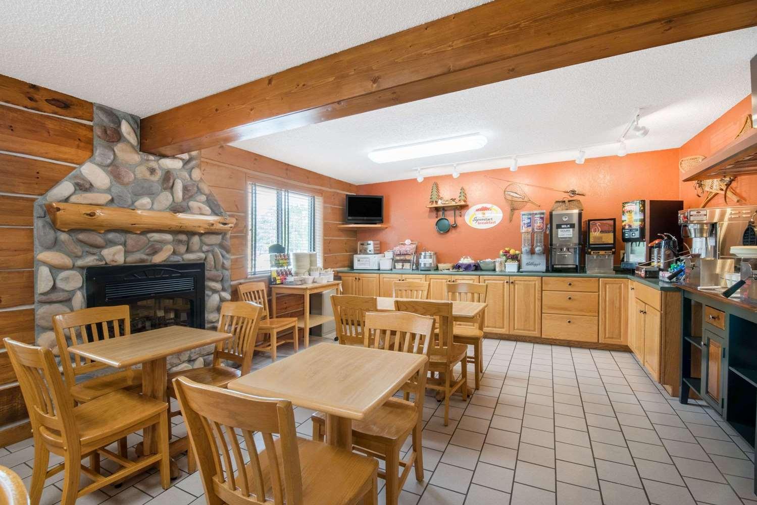 Restaurant Super 8 Grand Rapids Mn