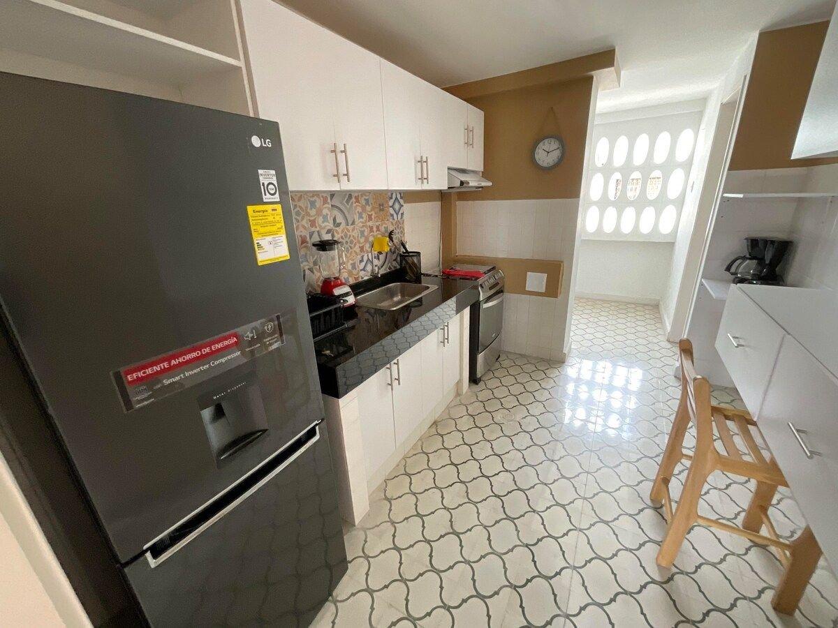 Cocina Lindo Apto 301 amoblado - Romelio M. Zona norte