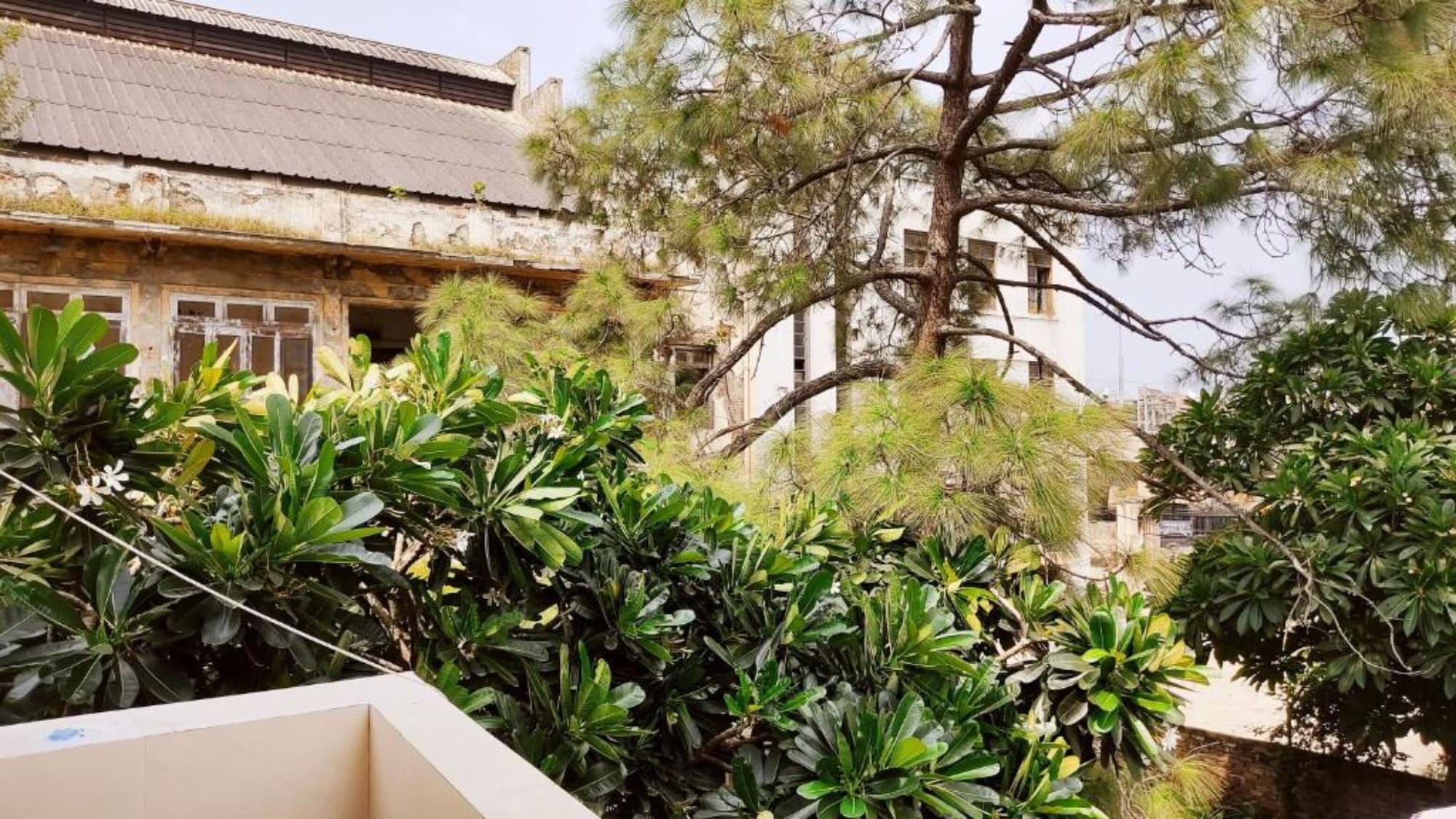 Equipamiento de Habitación Goroomgo Raja Guest House Jalandhar