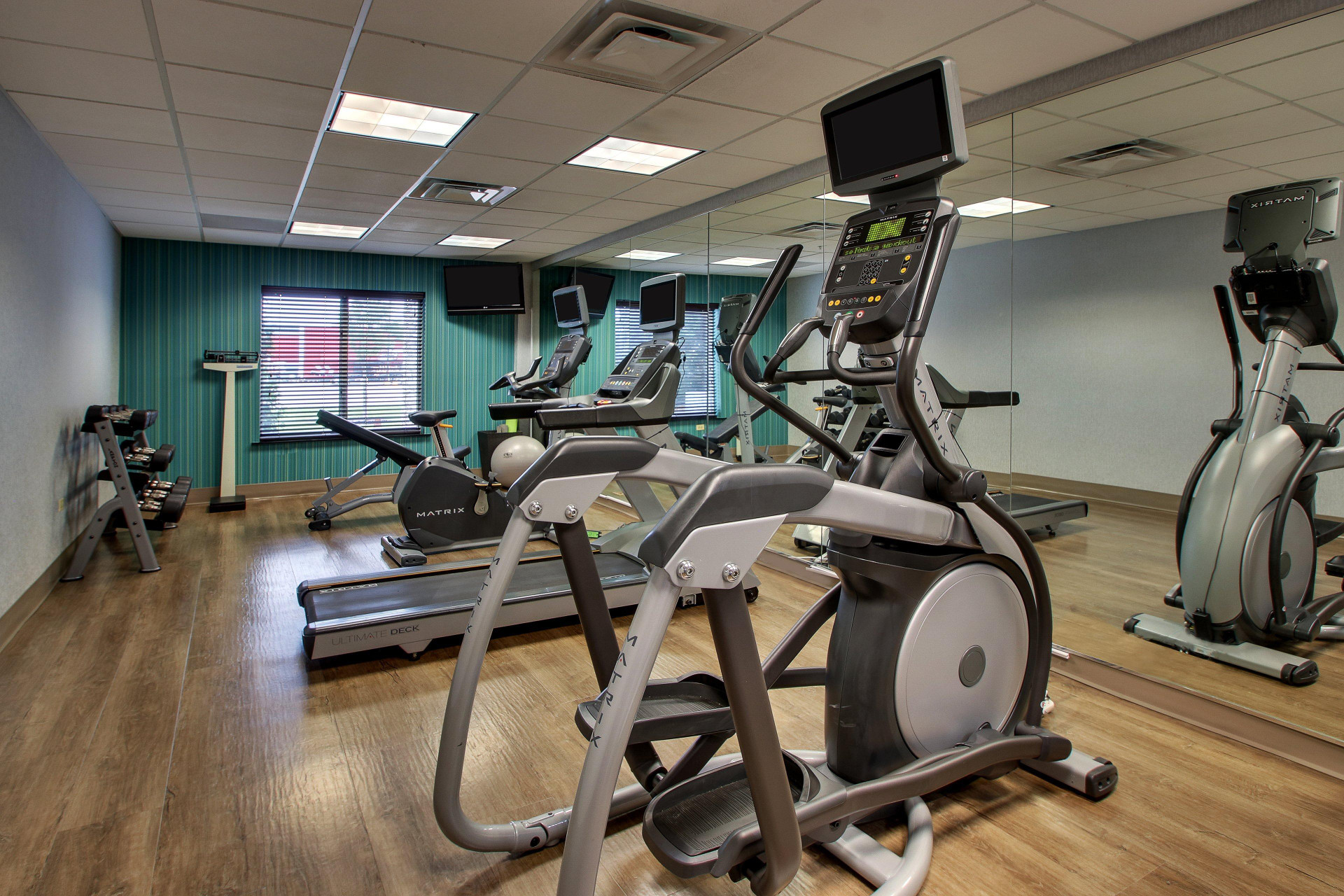 Instalaciones Recreativas Hol. Inn Exp. Hotel and Suites Waukegan/Gurnee