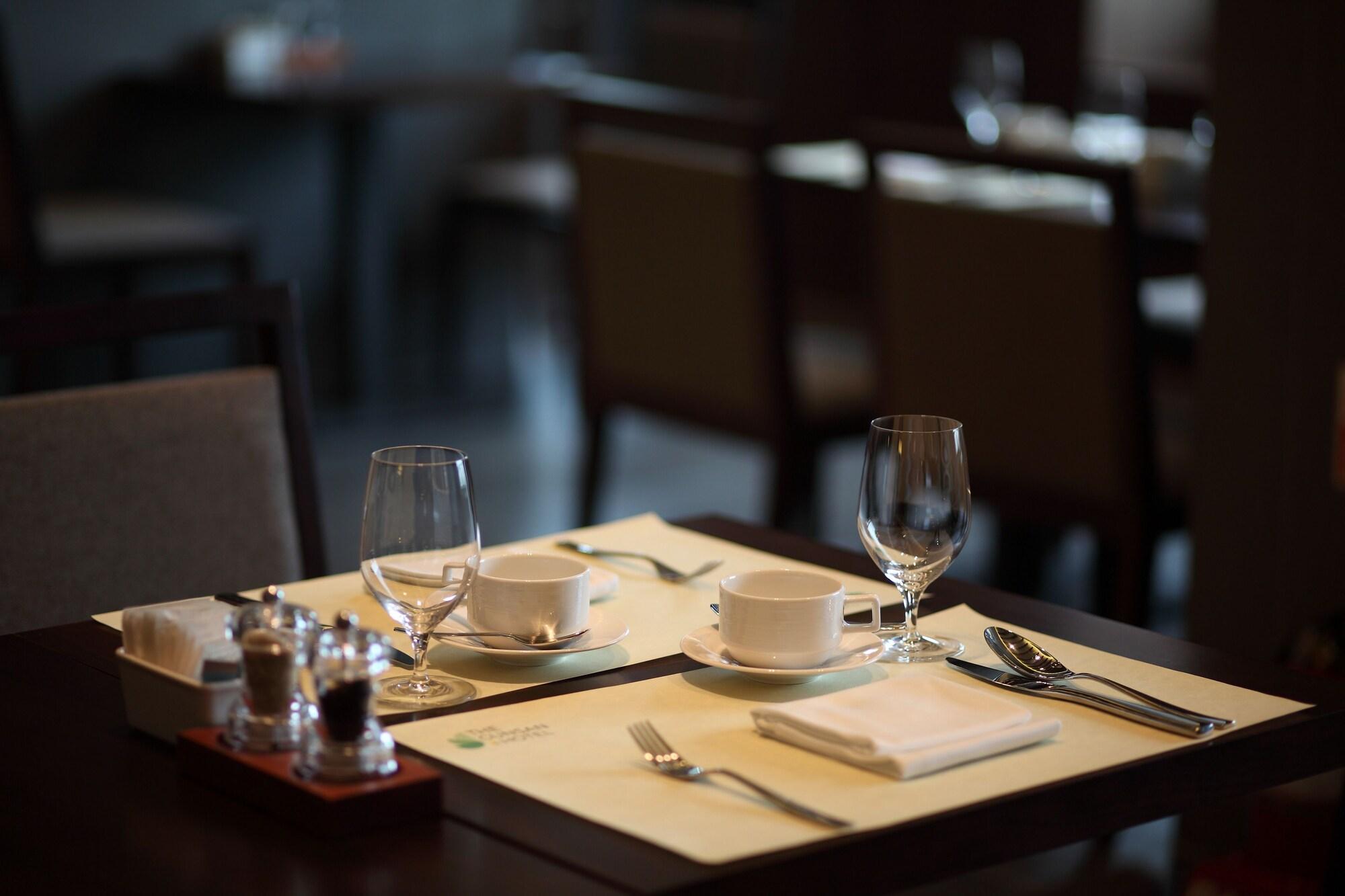 Restaurant Avon Hotel