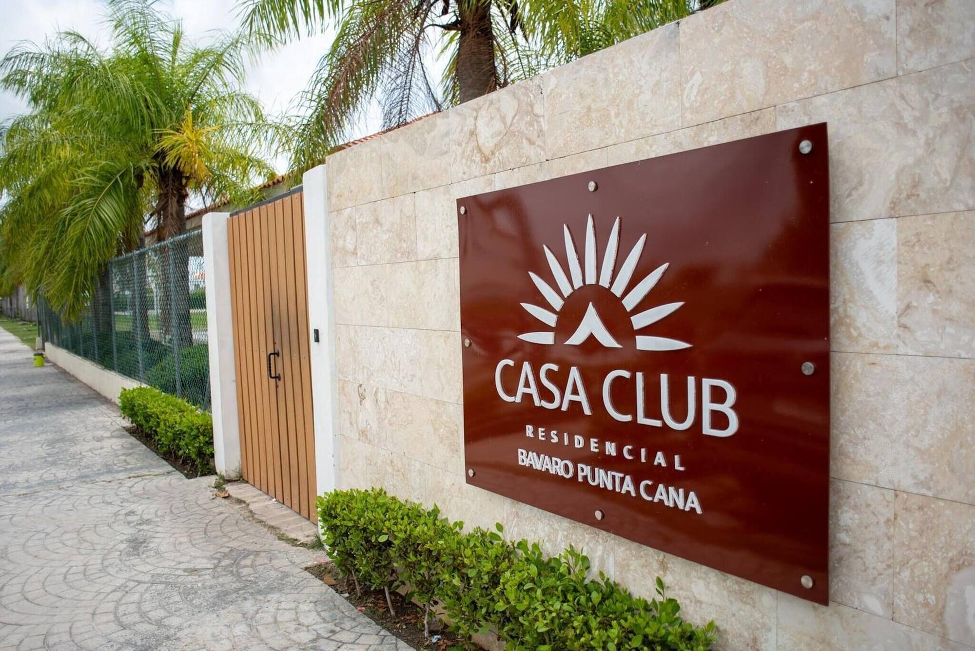 Vista Exterior Luxurious Punta Cana House 3 Bedrooms, Shared Pool, BBQ