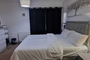 Alquiler Vacacional - Ground 1 Bed Flat with a Garden