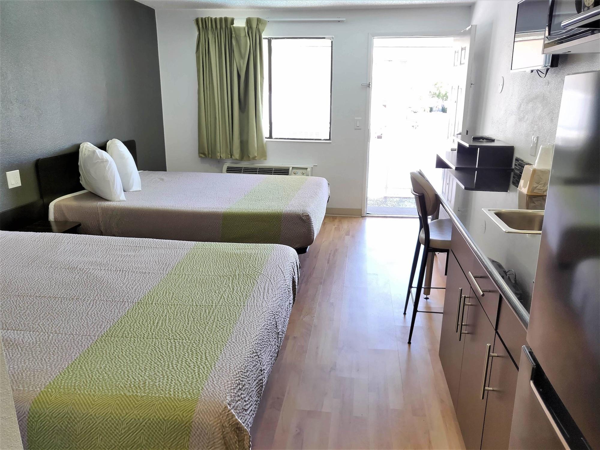 Habitación Studio 6 Fresno, CA - Extended Stay