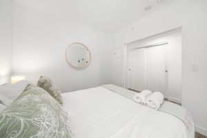 Renta temporal - Stylish Condo W/ Stunning views & Short Walk DT