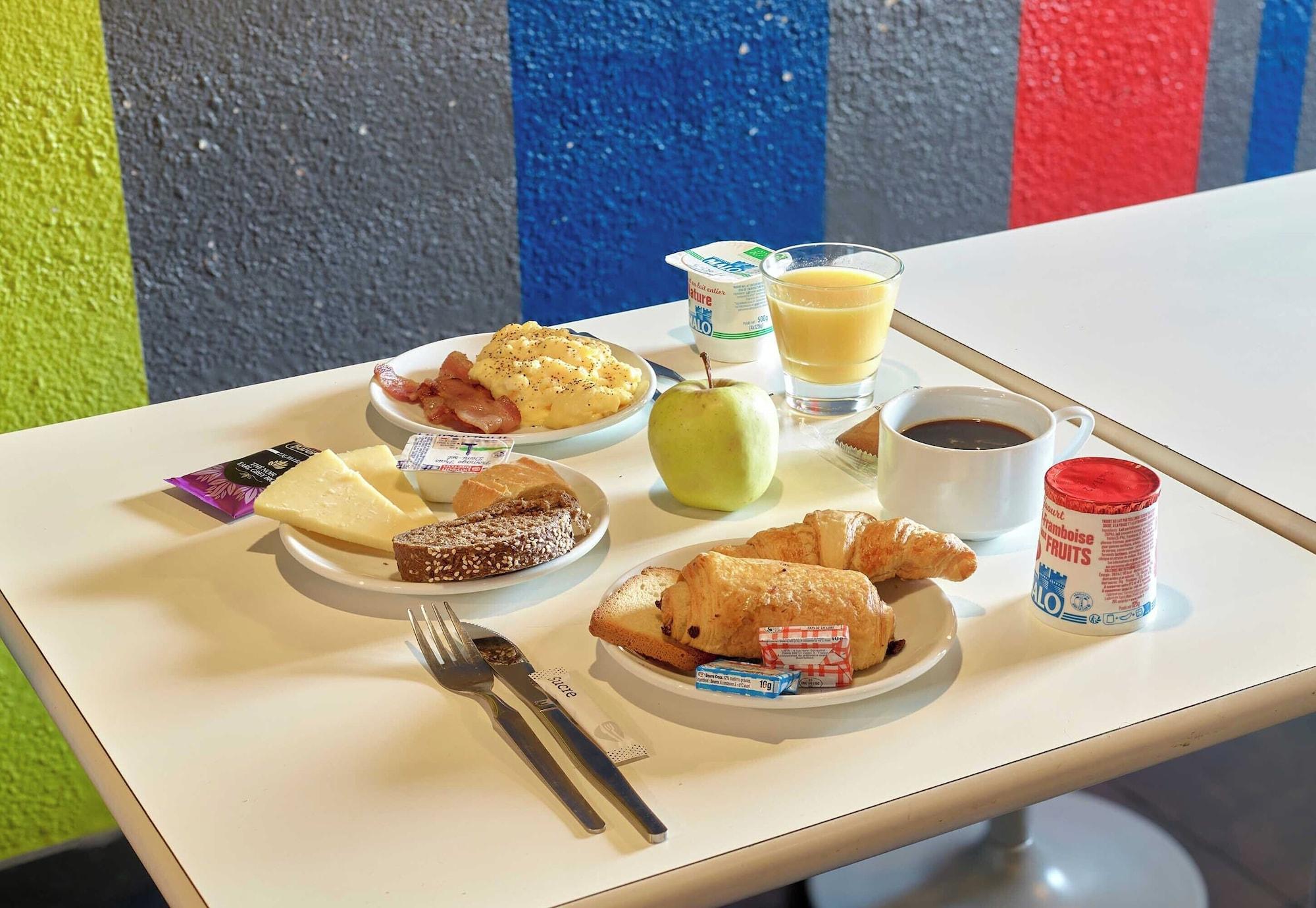 Restaurant B&B Hotel Cergy Pierrelaye