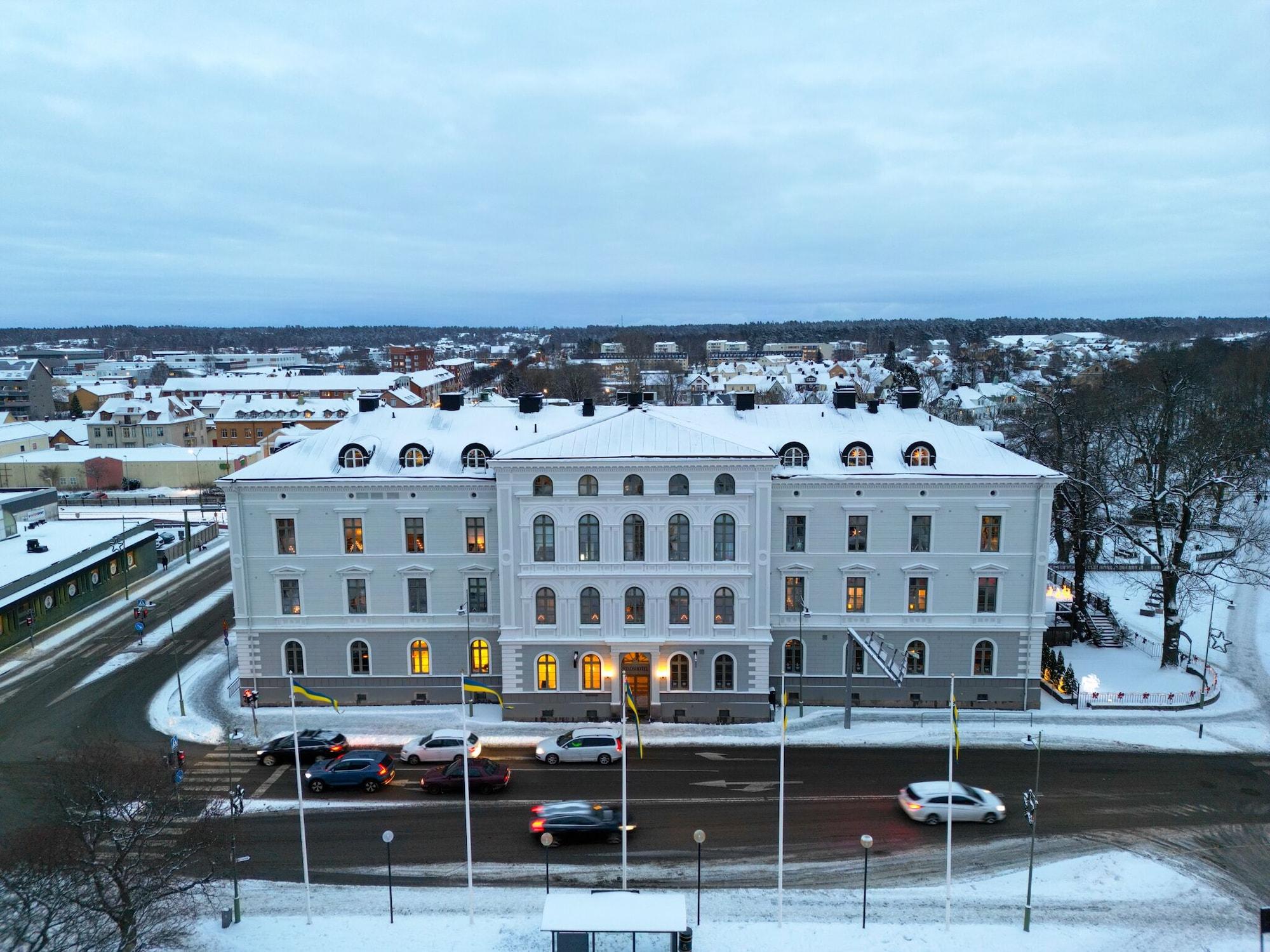 Vista Exterior Vänerport Stadshotel