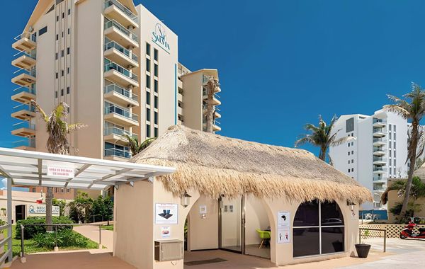 Paradise Beachfront & Nightlife Heart - Hoteles cerca de Playa Chac Mool en Cancún