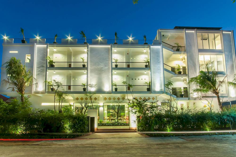 Vista Exterior Landing Gold Villa
