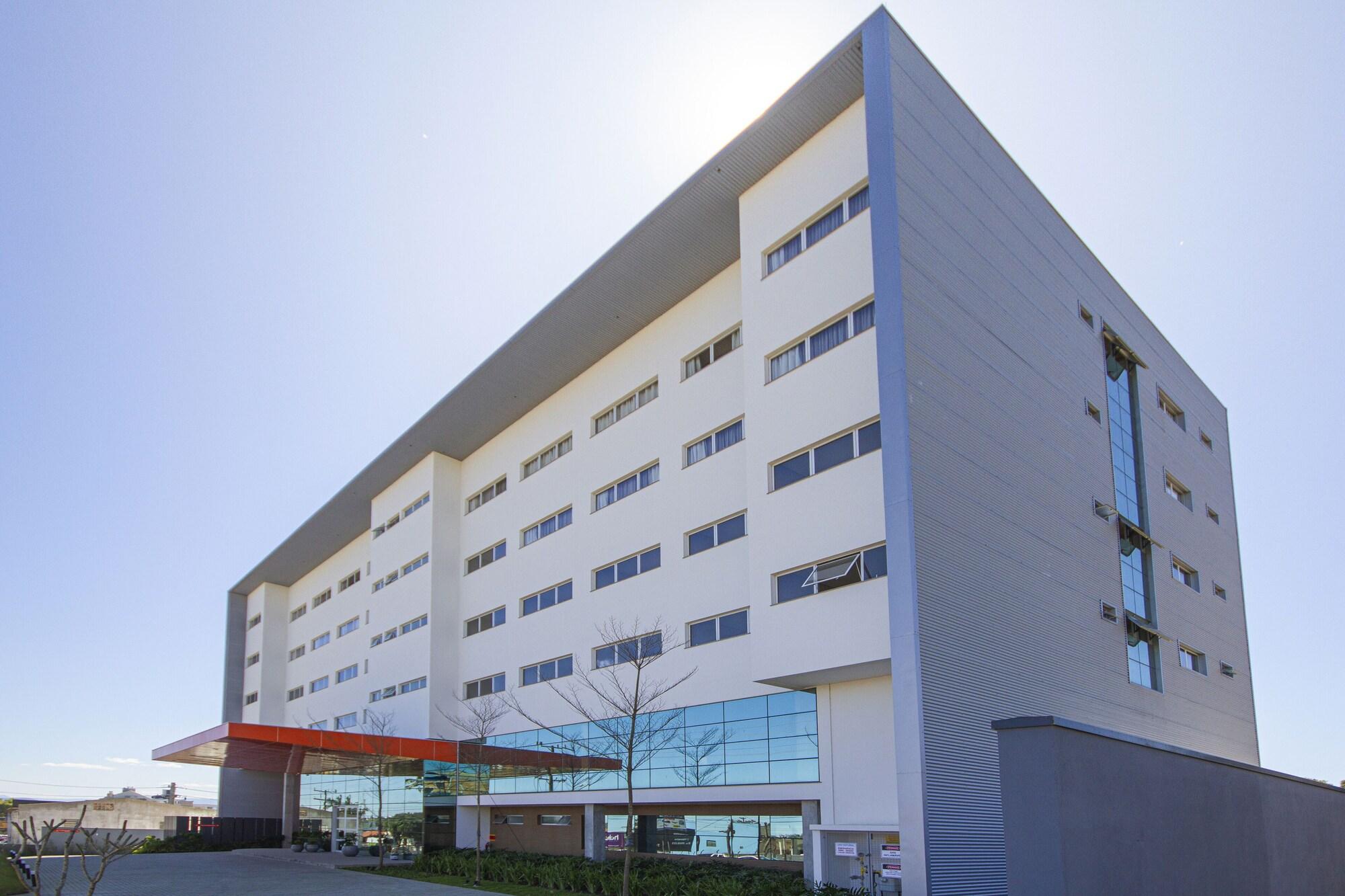 Vista Exterior Hotel Darolt Criciúma
