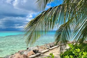 Renta Vacacional - 10 min walk to calm water beach! Private plunge pool on deck, Sunset Crest.