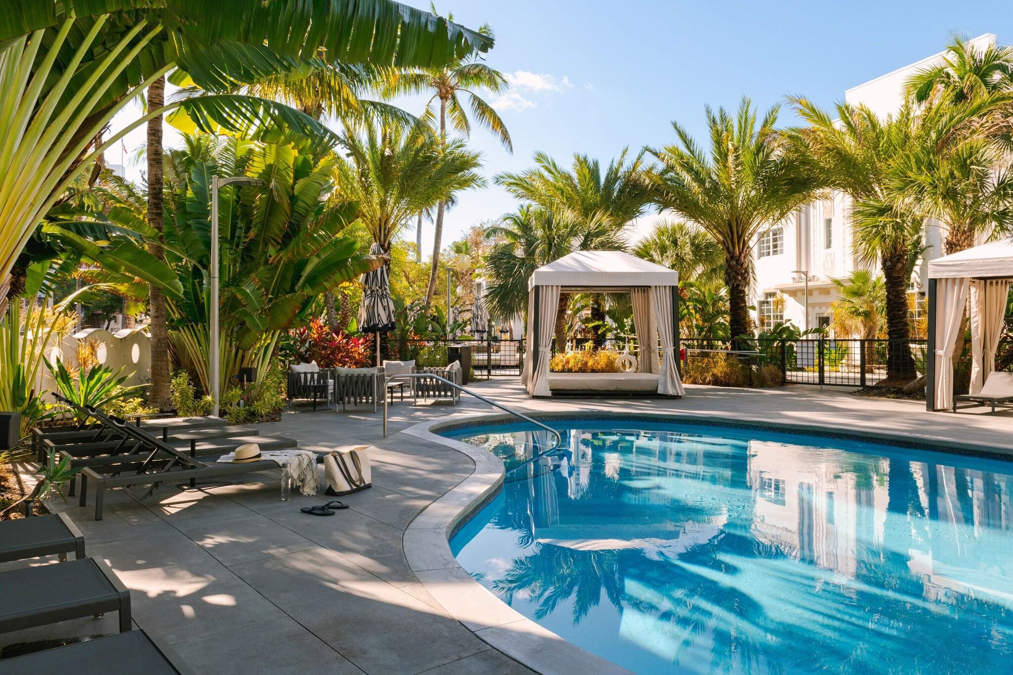 Vista Exterior Kenmore Village Hotel, South Beach