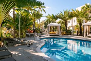 Alojamiento - Kenmore Village Hotel, South Beach