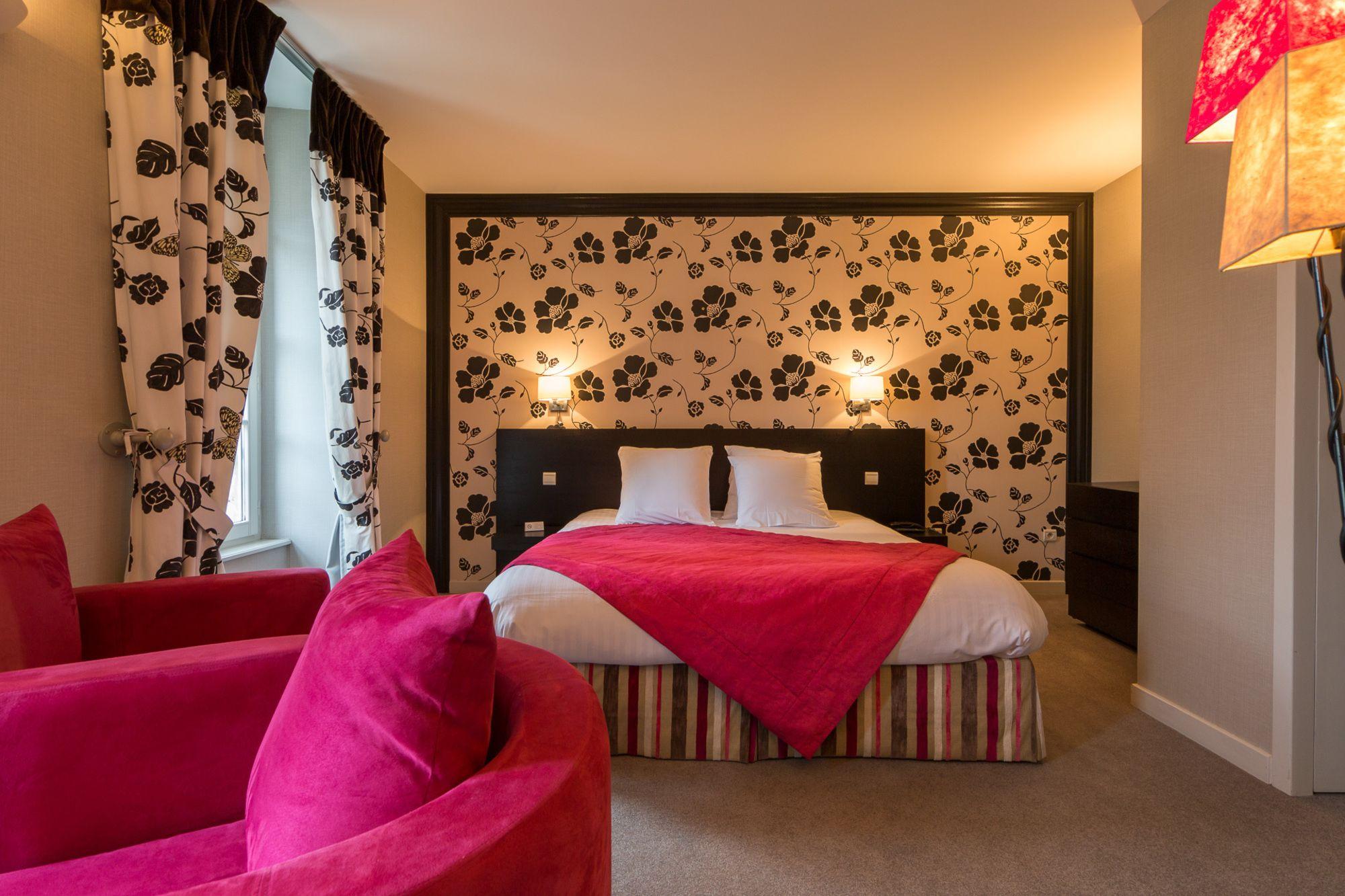 Varios Hotel Le Square