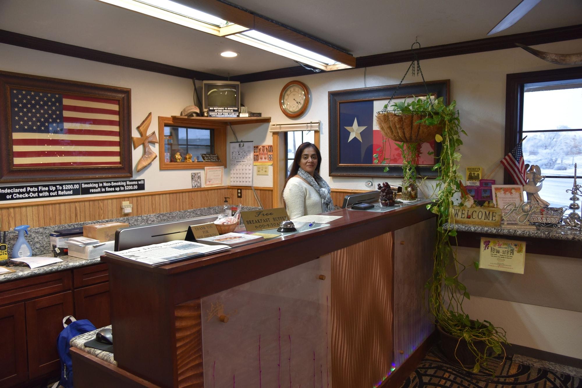 Vista Lobby Extended Stay Snyder