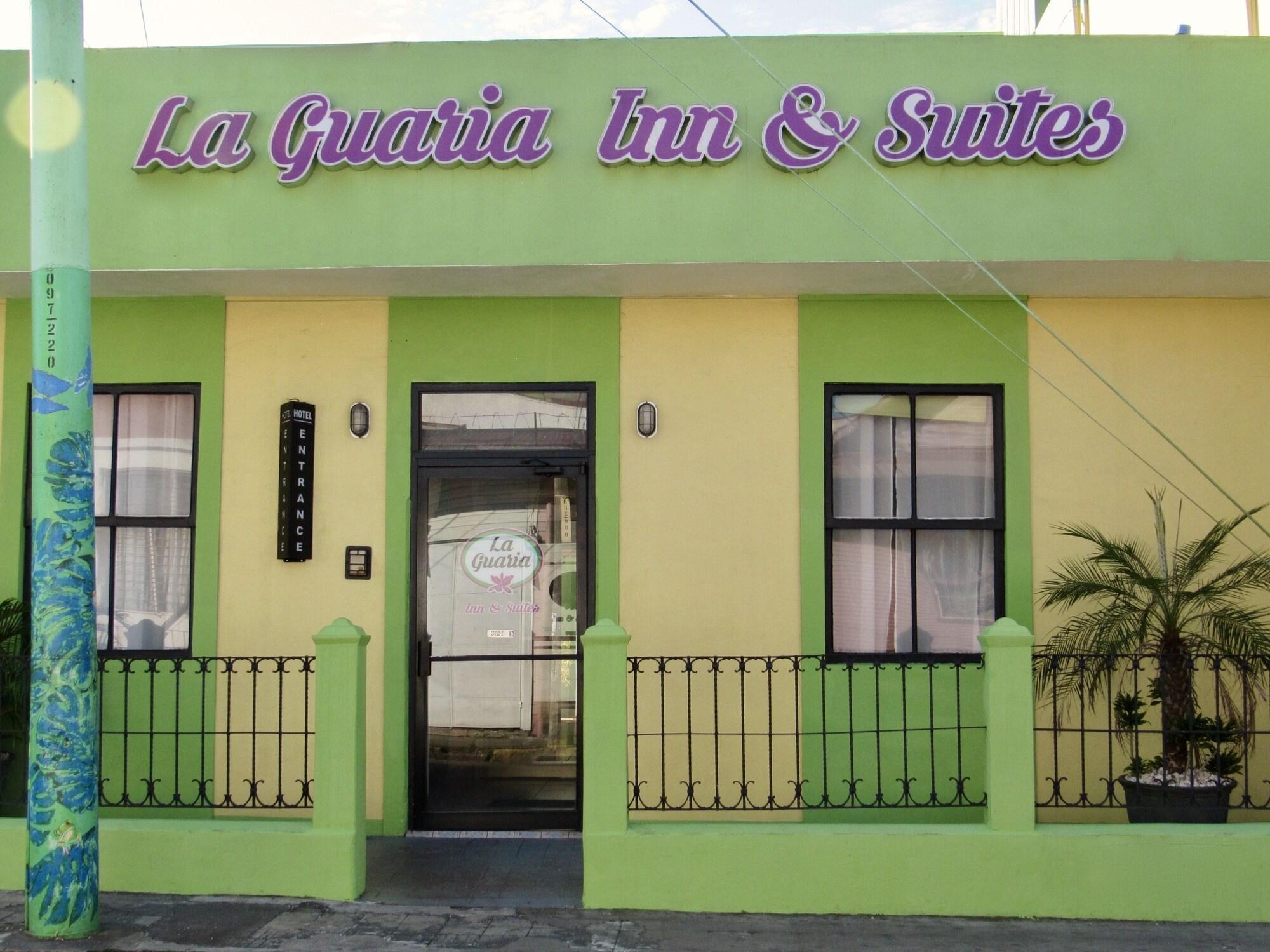 Vista Exterior Hotel La Guaria Inn & Suites